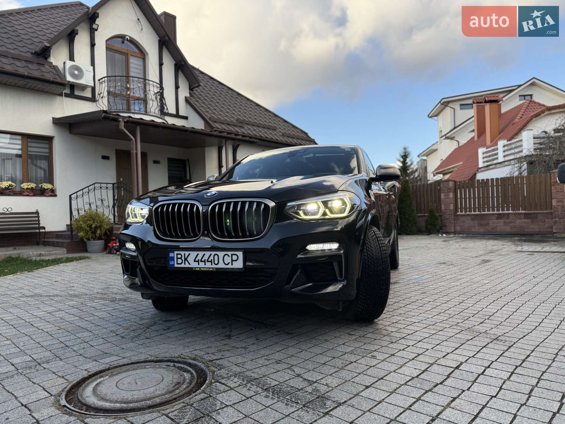 BMW X4 2019 VIN 5UXUJ5C59KLJ64026 фото оголошення 11 з 44