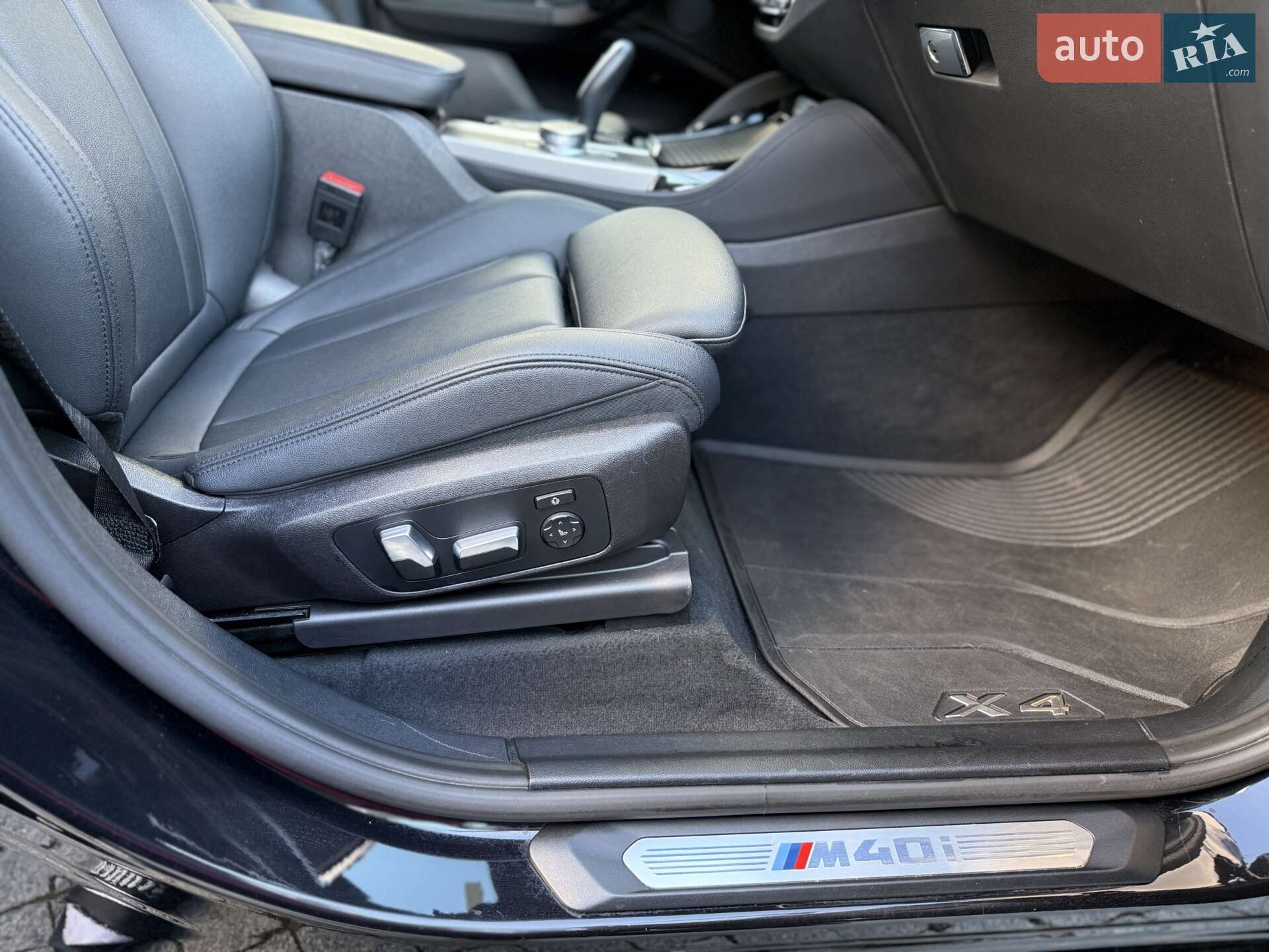 BMW X4 2019 VIN 5UXUJ5C59KLJ64026 фото оголошення 26 з 44