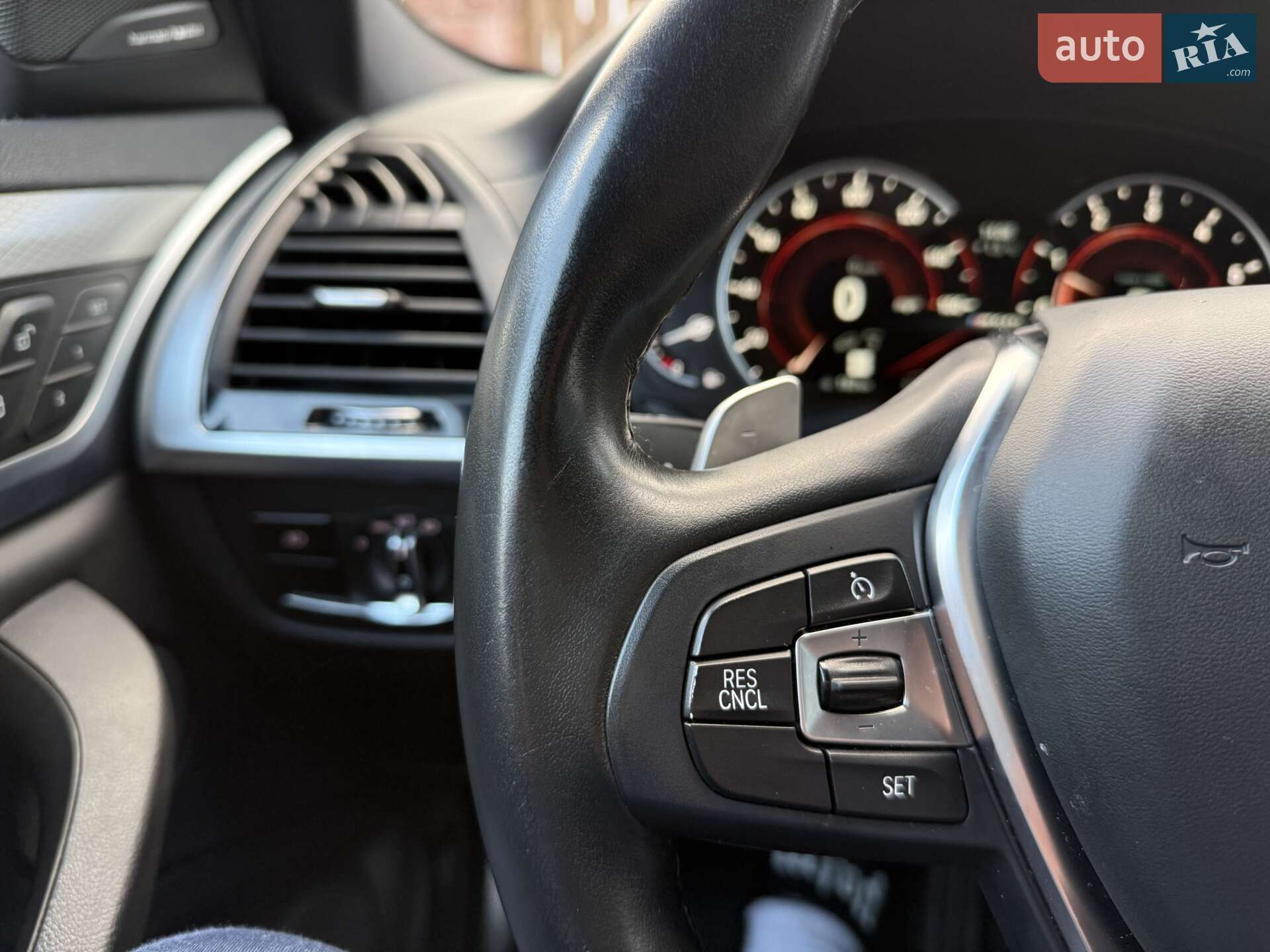 BMW X4 2019 VIN 5UXUJ5C59KLJ64026 фото оголошення 38 з 44