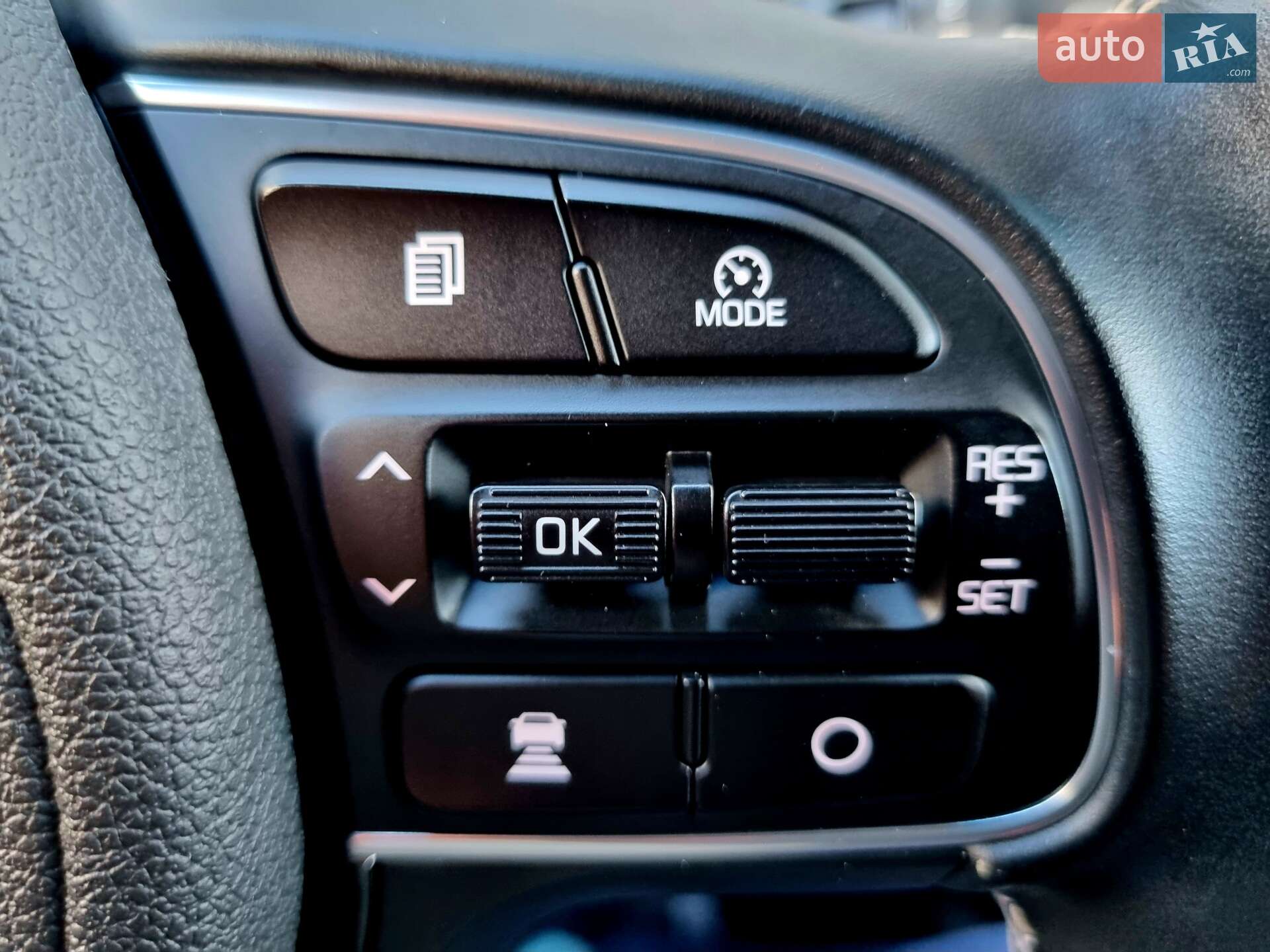 Kia Niro 2019 VIN KNACC81GFK5019719 фото оголошення 45 з 76