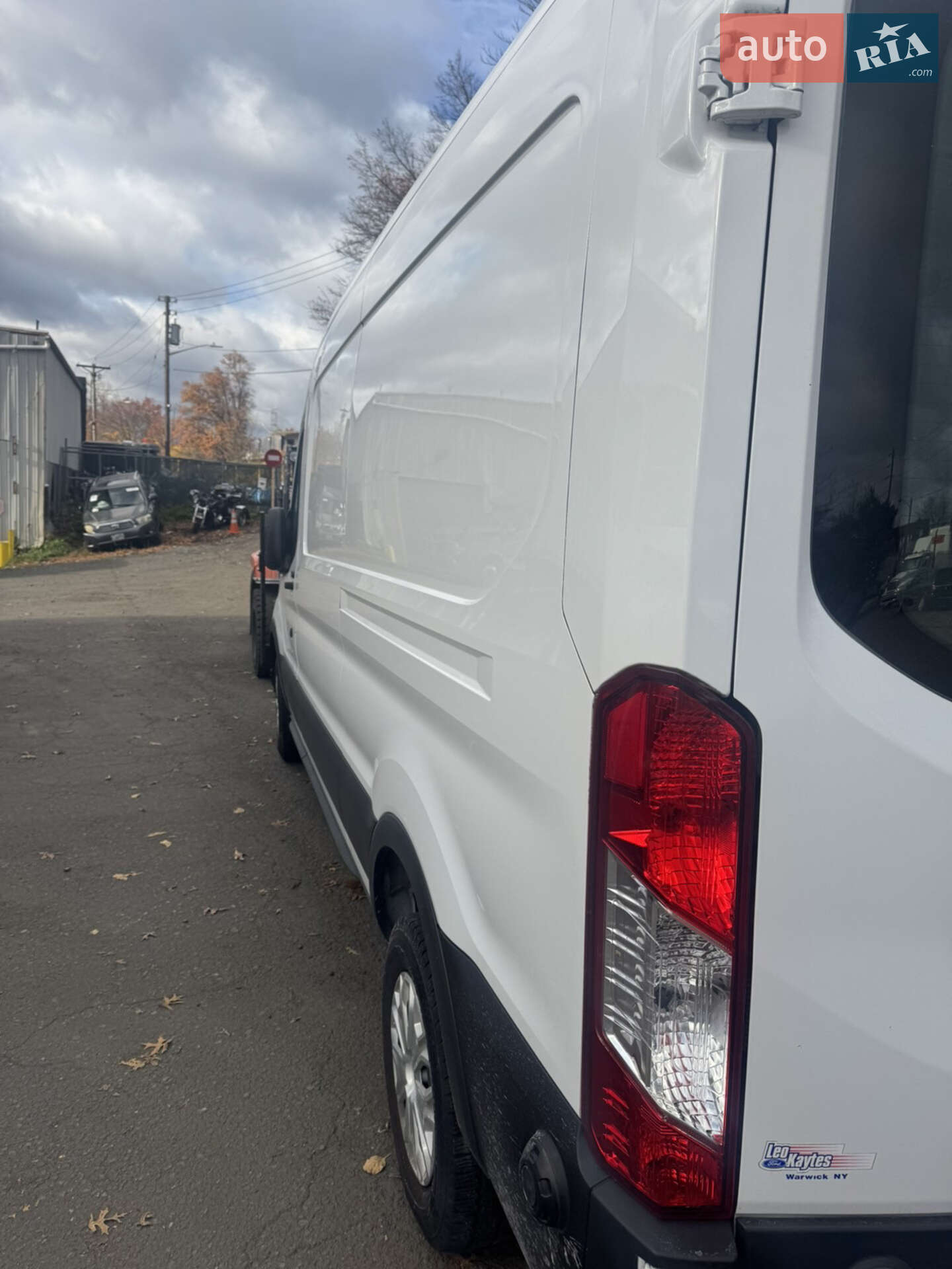 Ford Transit 2023 VIN 1FTBW9CK6PKB42246 фото оголошення 4 з 10