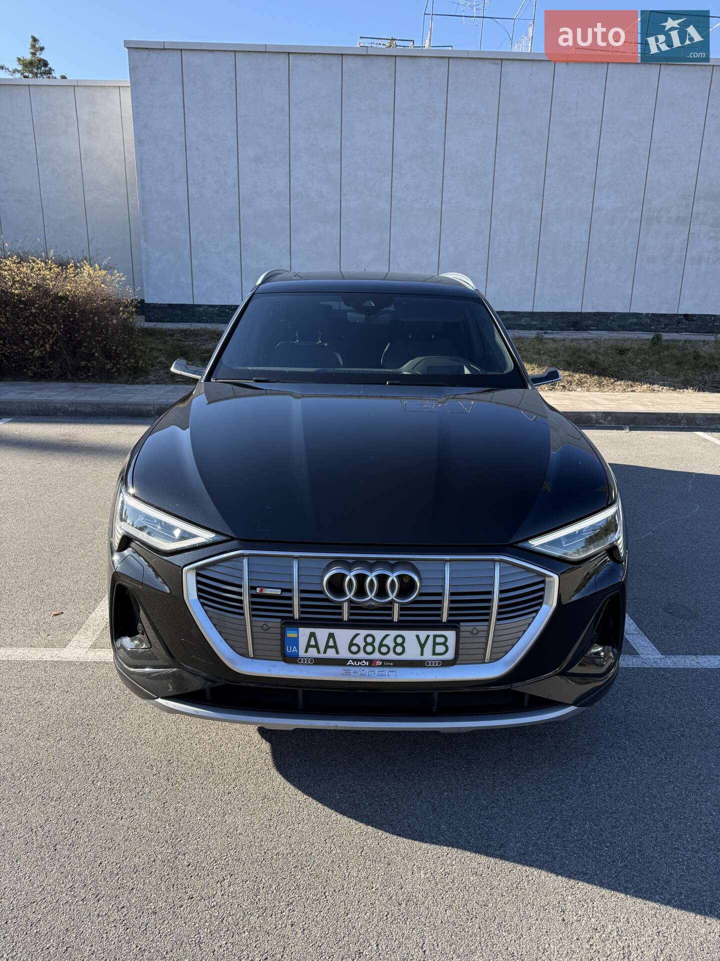 Audi e-tron 2021 VIN WAUZZZGEXMB024851 фото оголошення 2 з 16