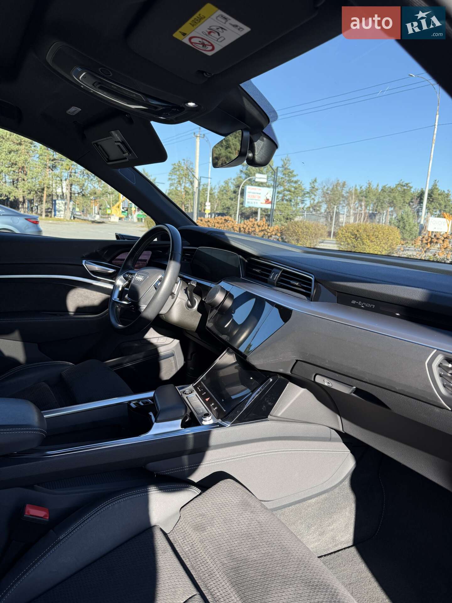 Audi e-tron 2021 VIN WAUZZZGEXMB024851 фото оголошення 10 з 16