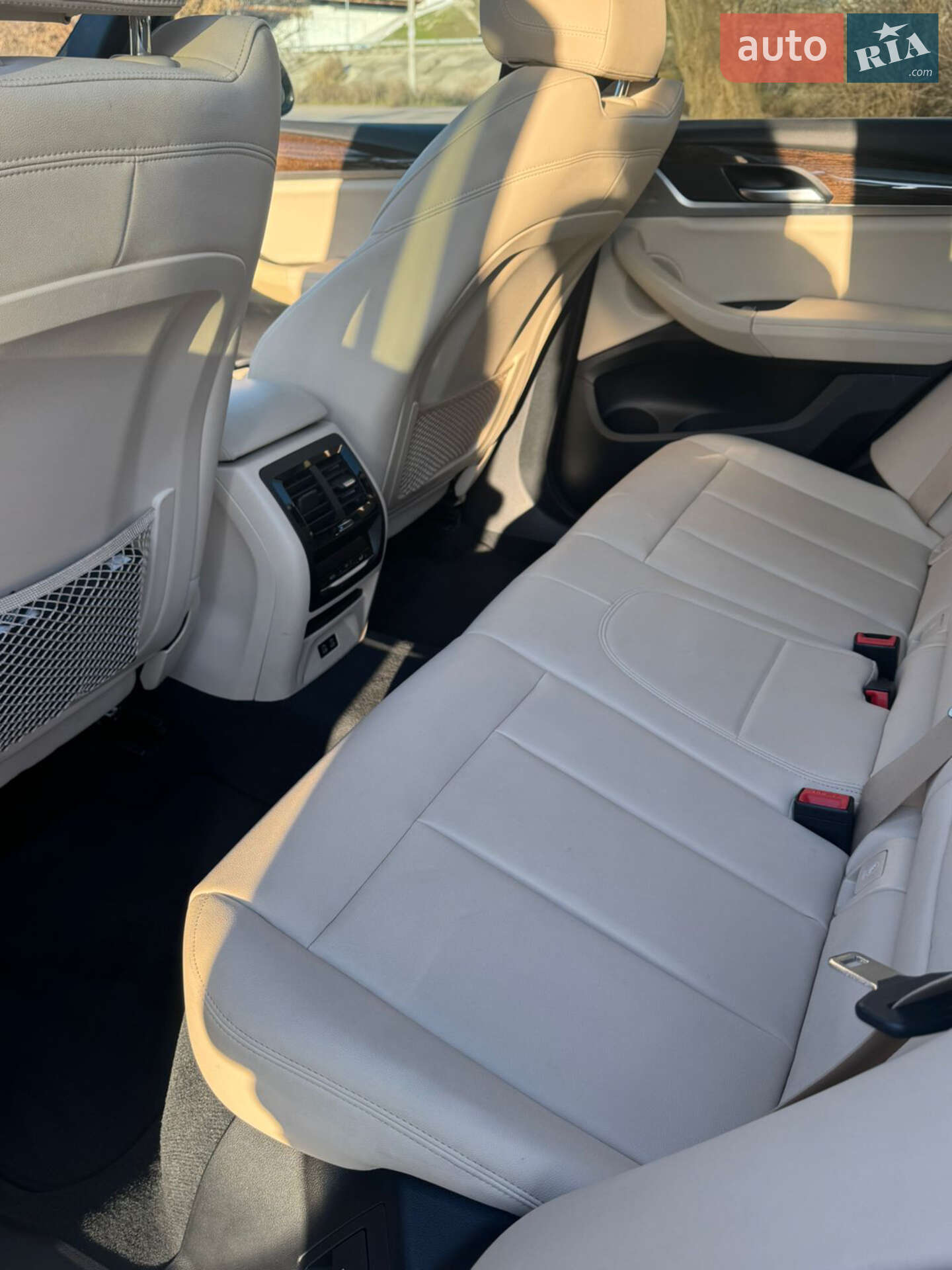 BMW X3 2019 VIN 5UXTY3C08LLE55430 фото оголошення 14 з 20