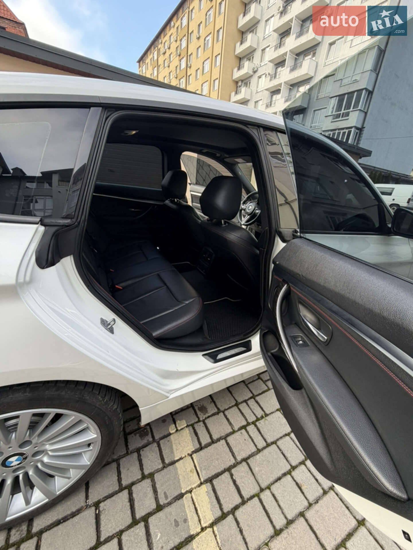 BMW 3 Series GT 2014 VIN WBA3X5C55ED558517 фото оголошення 12 з 19