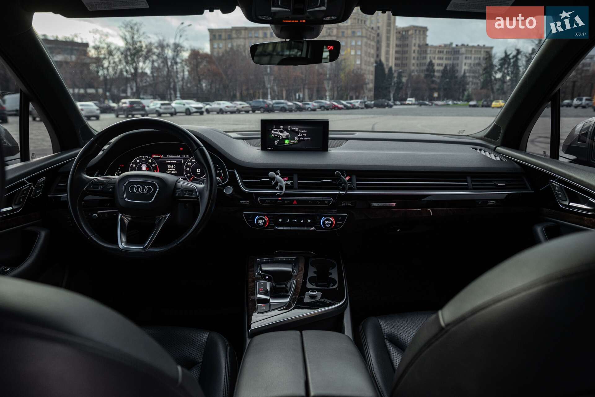Audi Q7 2017 VIN WA1VAAF76HD057525 фото оголошення 38 з 49