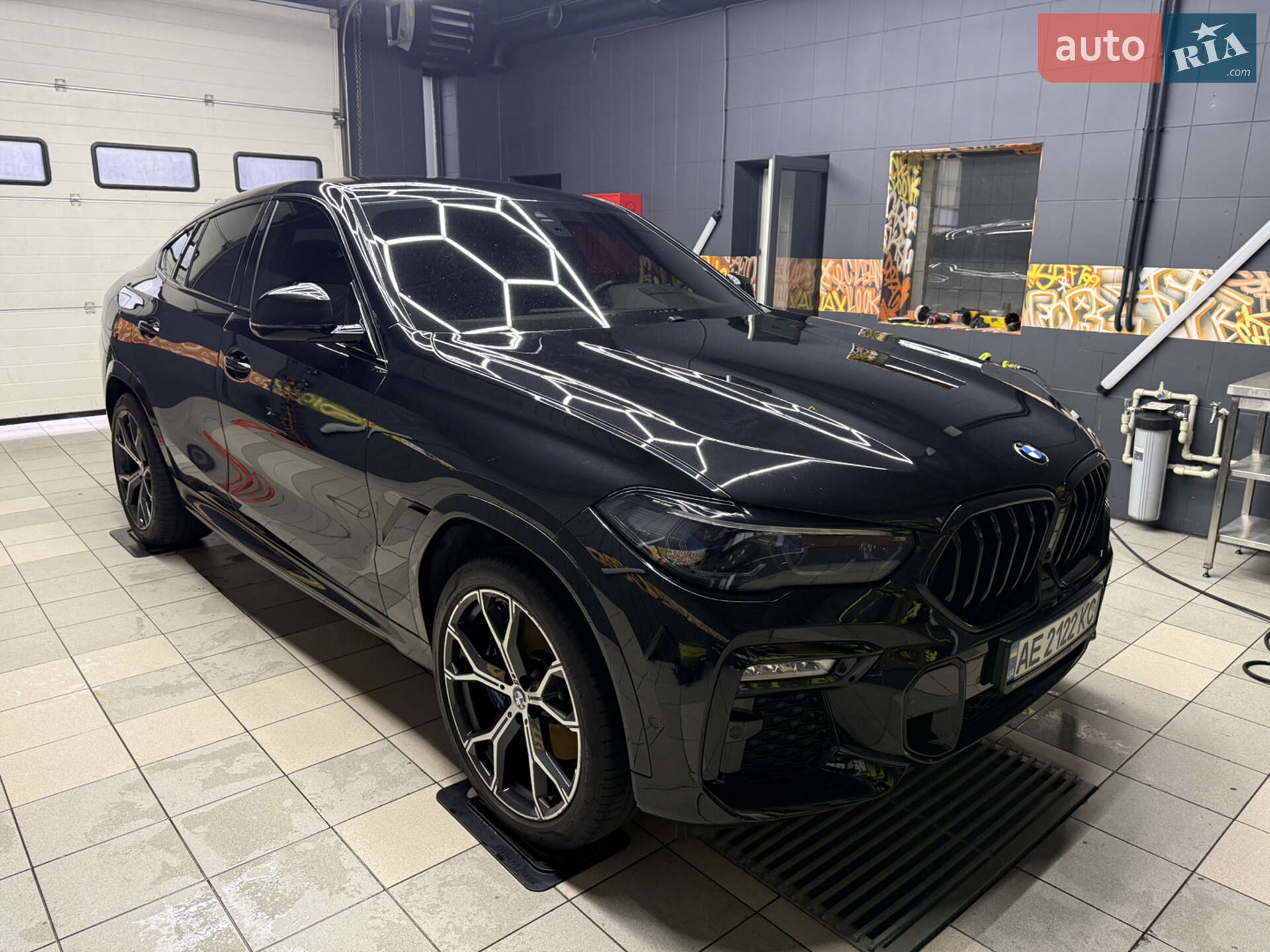 BMW X6 2021 VIN WBACY610009G95311 фото оголошення 2 з 10