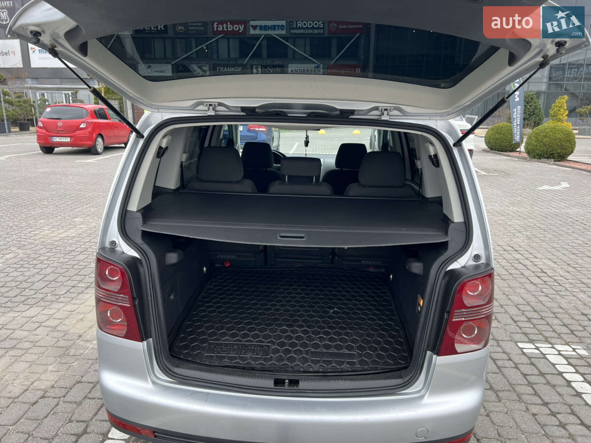 Volkswagen Touran 2008 VIN WVGZZZ1TZ9W059823 фото оголошення 8 з 15