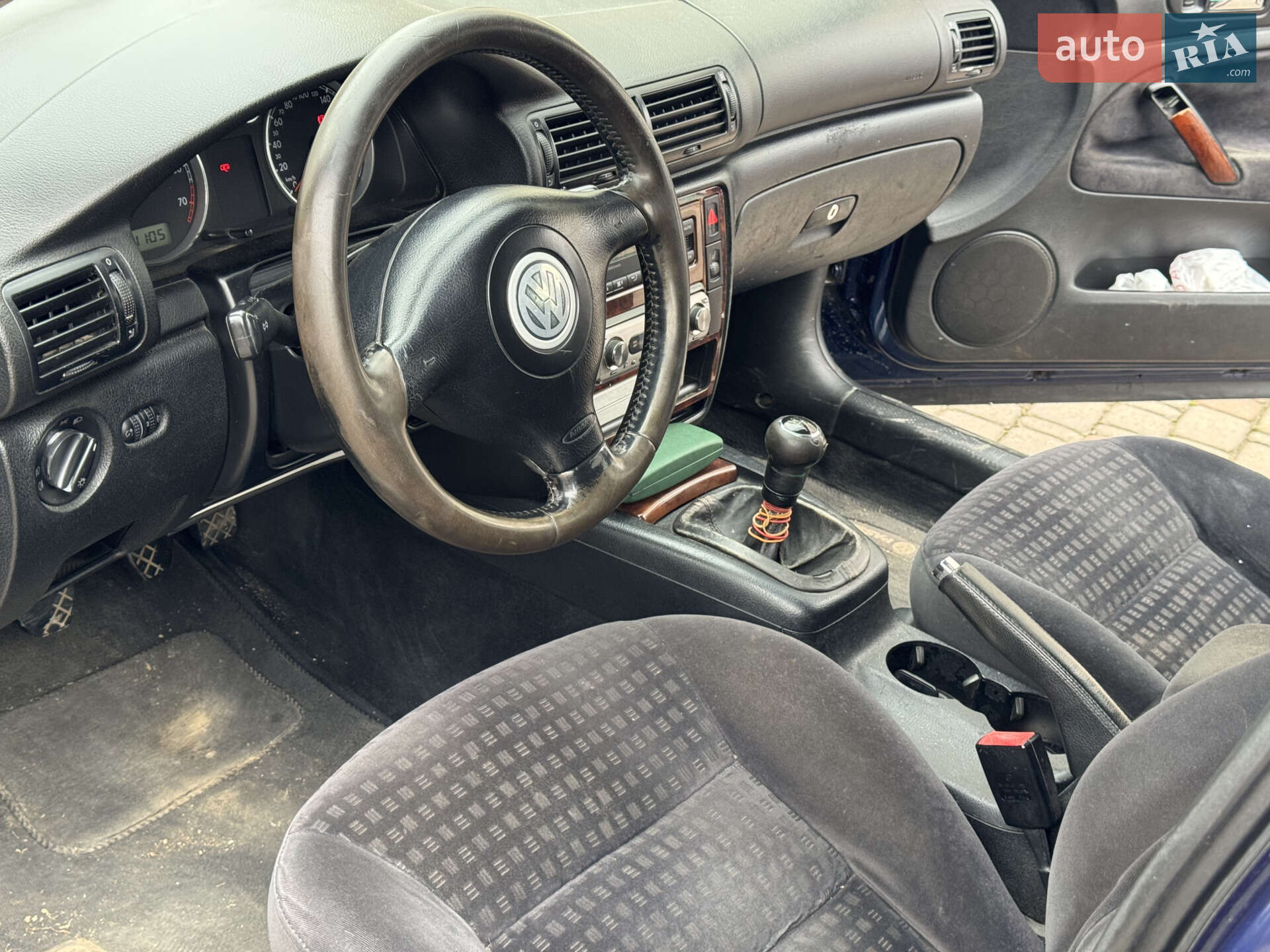 Volkswagen Passat 2003 VIN WVWZZZ3BZ3P338573 фото оголошення 8 з 10