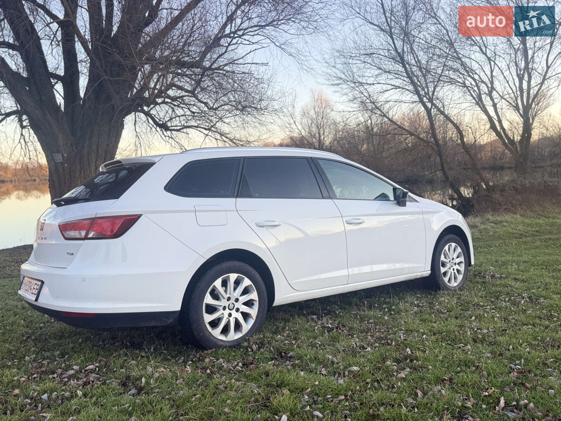 SEAT Leon 2016 VIN VSSZZZ5FZGR157665 фото оголошення 4 з 17