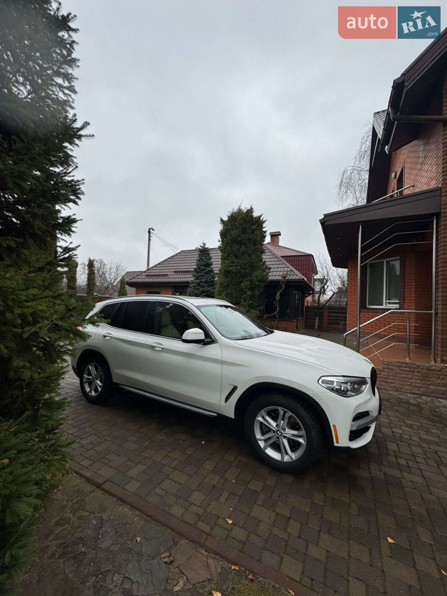 BMW X3 2019 VIN 5UXTY3C08LLE55430 фото оголошення 8 з 20