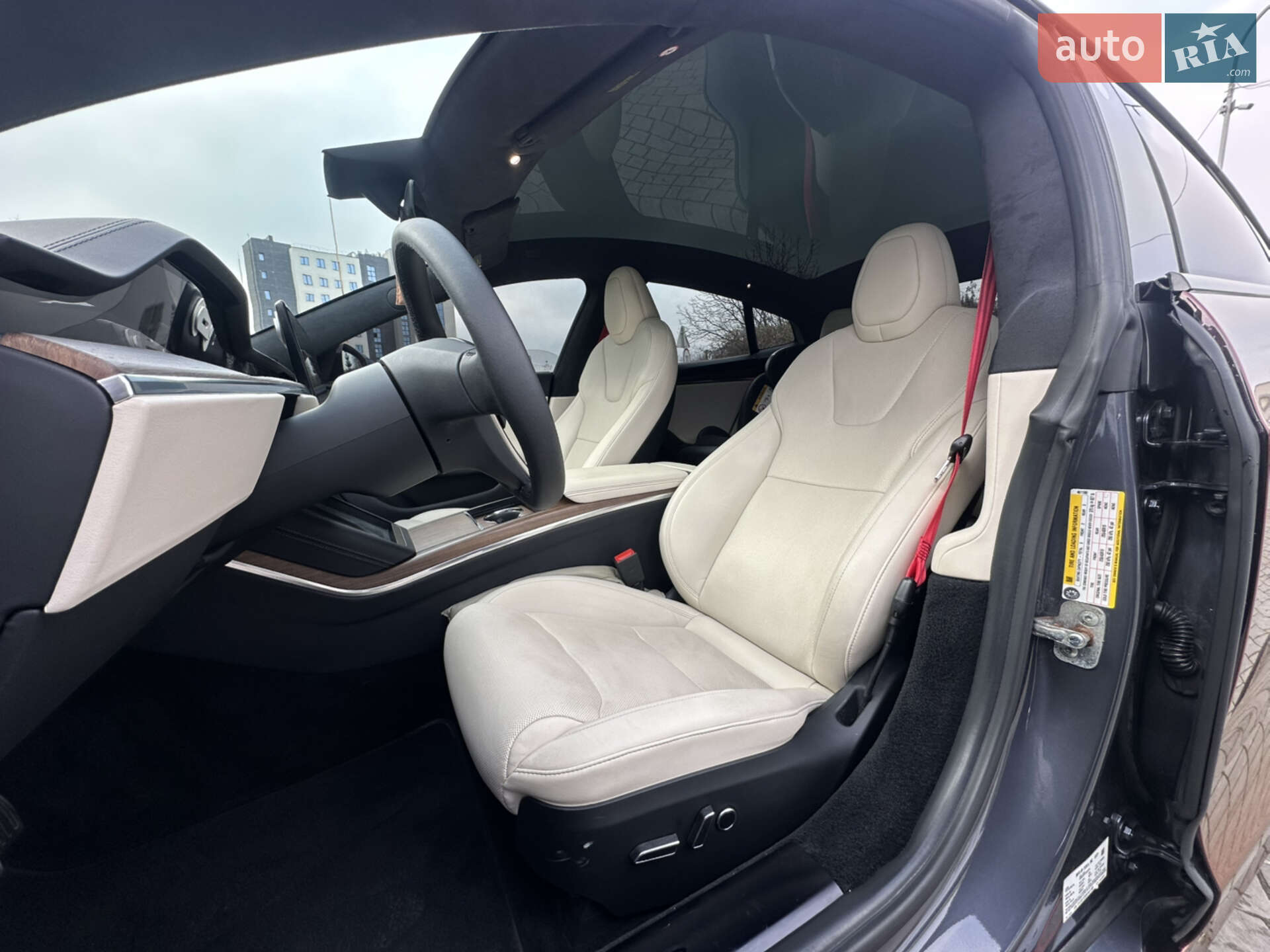 Tesla Model S 2021 VIN 5YJSA1E56NF461180 фото оголошення 12 з 15