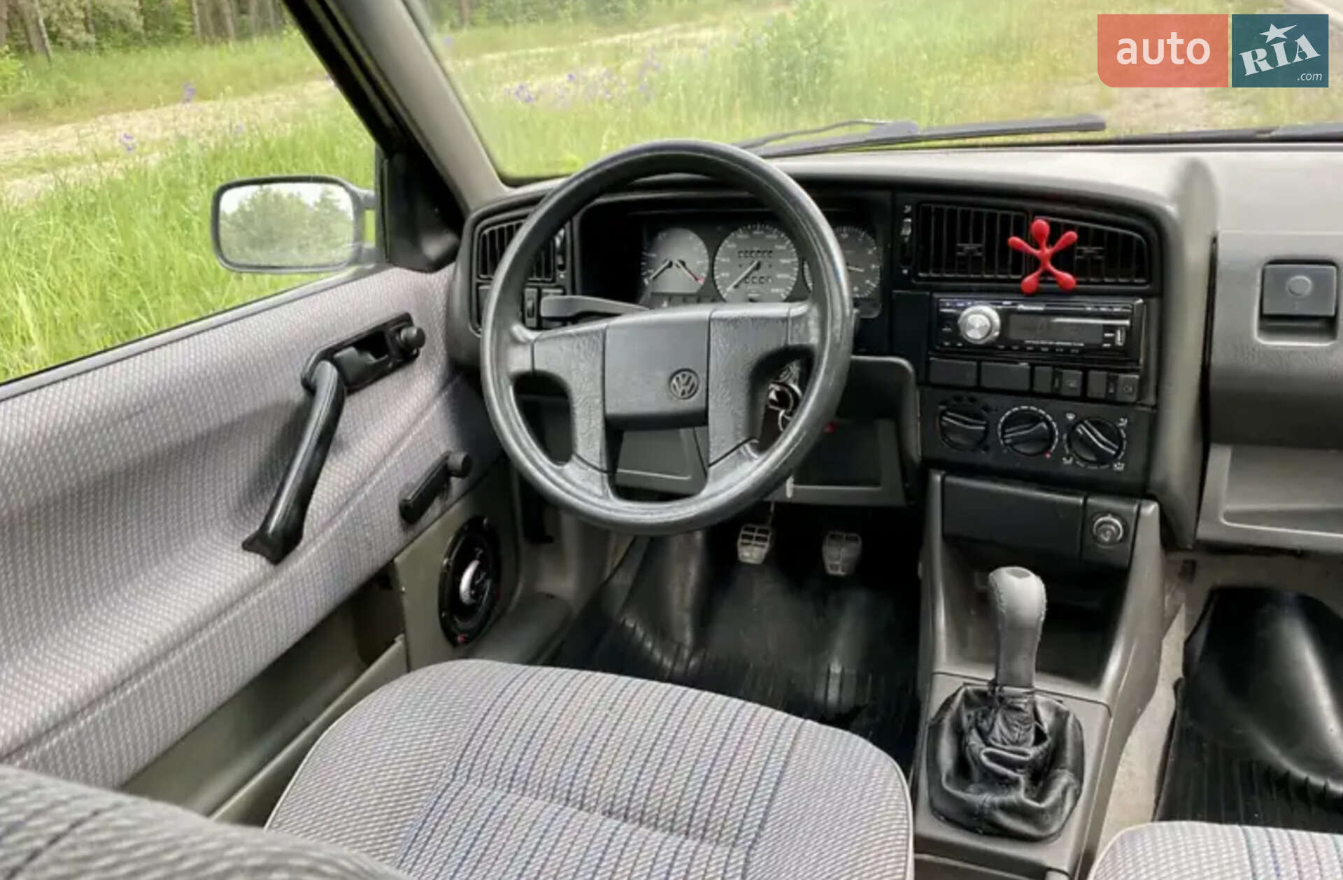 Volkswagen Passat 1992 VIN WVWZZZ31ZNE016696 фото оголошення 9 з 14