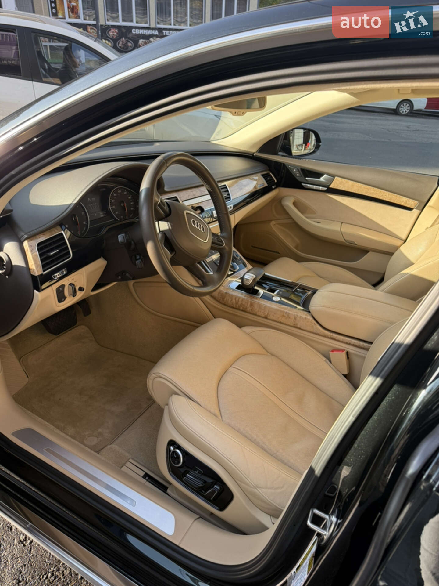 Audi A8 2013 VIN WAURGAFD2DN024678 фото оголошення 18 з 19