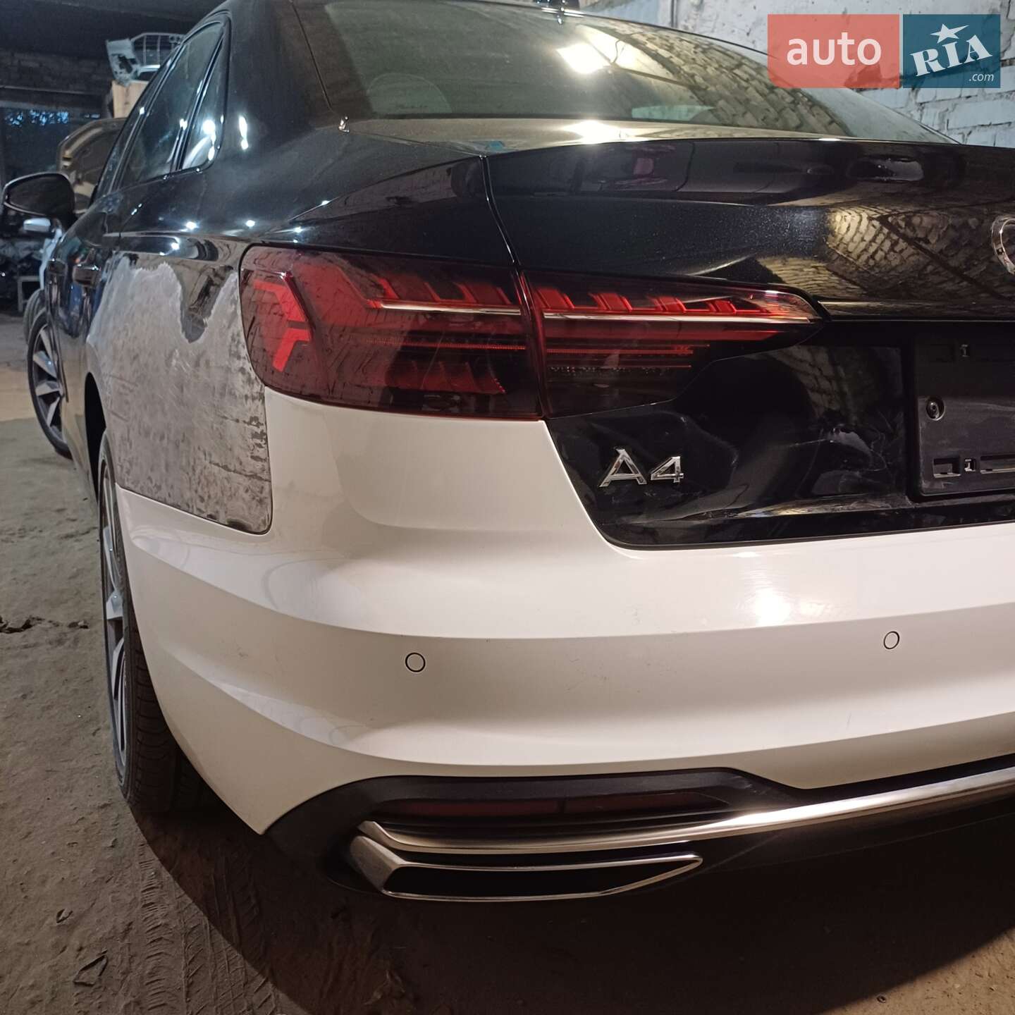 Audi A4 2022 VIN WAUBBAF47PN001434 фото оголошення 11 з 15