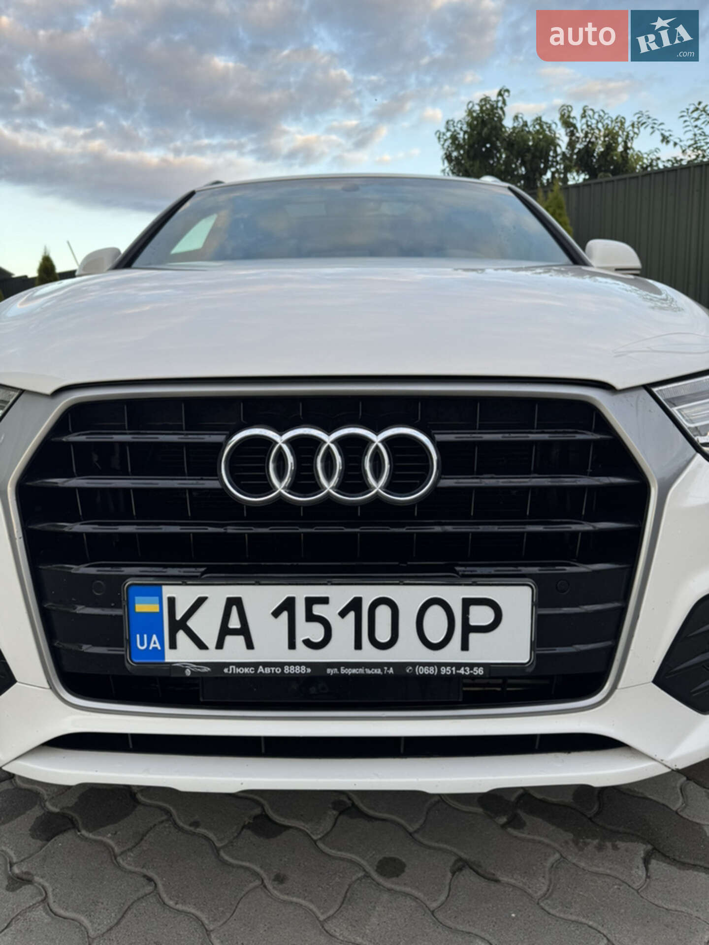 Audi Q3 2018 VIN WA1BCCFS7JR029576 фото оголошення 2 з 36