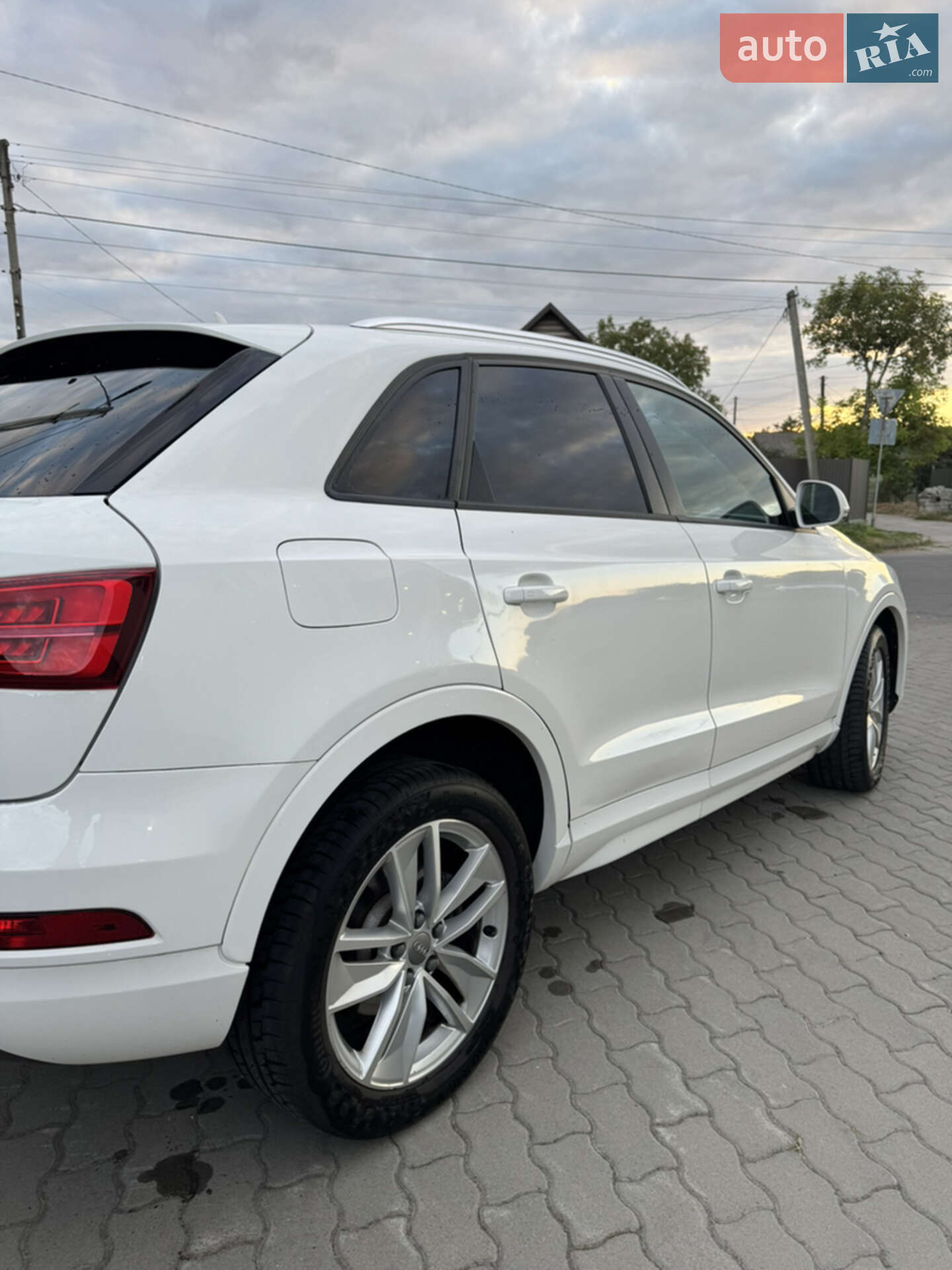 Audi Q3 2018 VIN WA1BCCFS7JR029576 фото оголошення 6 з 36