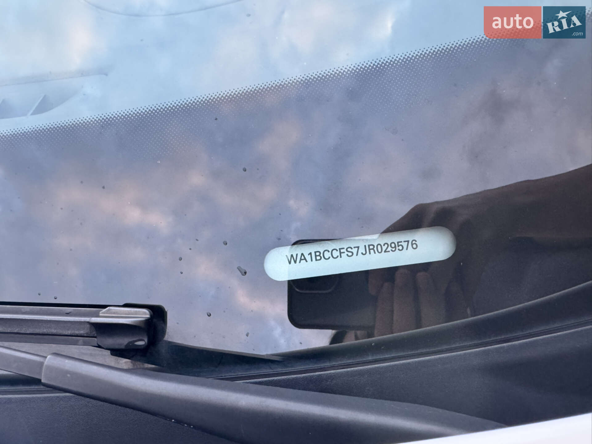 Audi Q3 2018 VIN WA1BCCFS7JR029576 фото оголошення 19 з 36