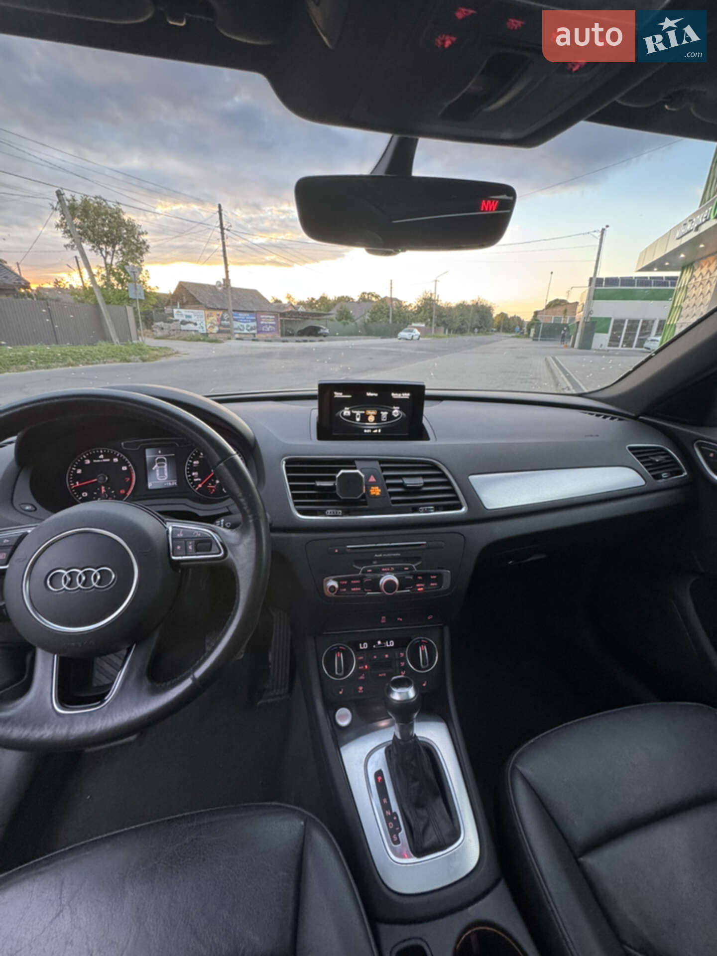 Audi Q3 2018 VIN WA1BCCFS7JR029576 фото оголошення 25 з 36