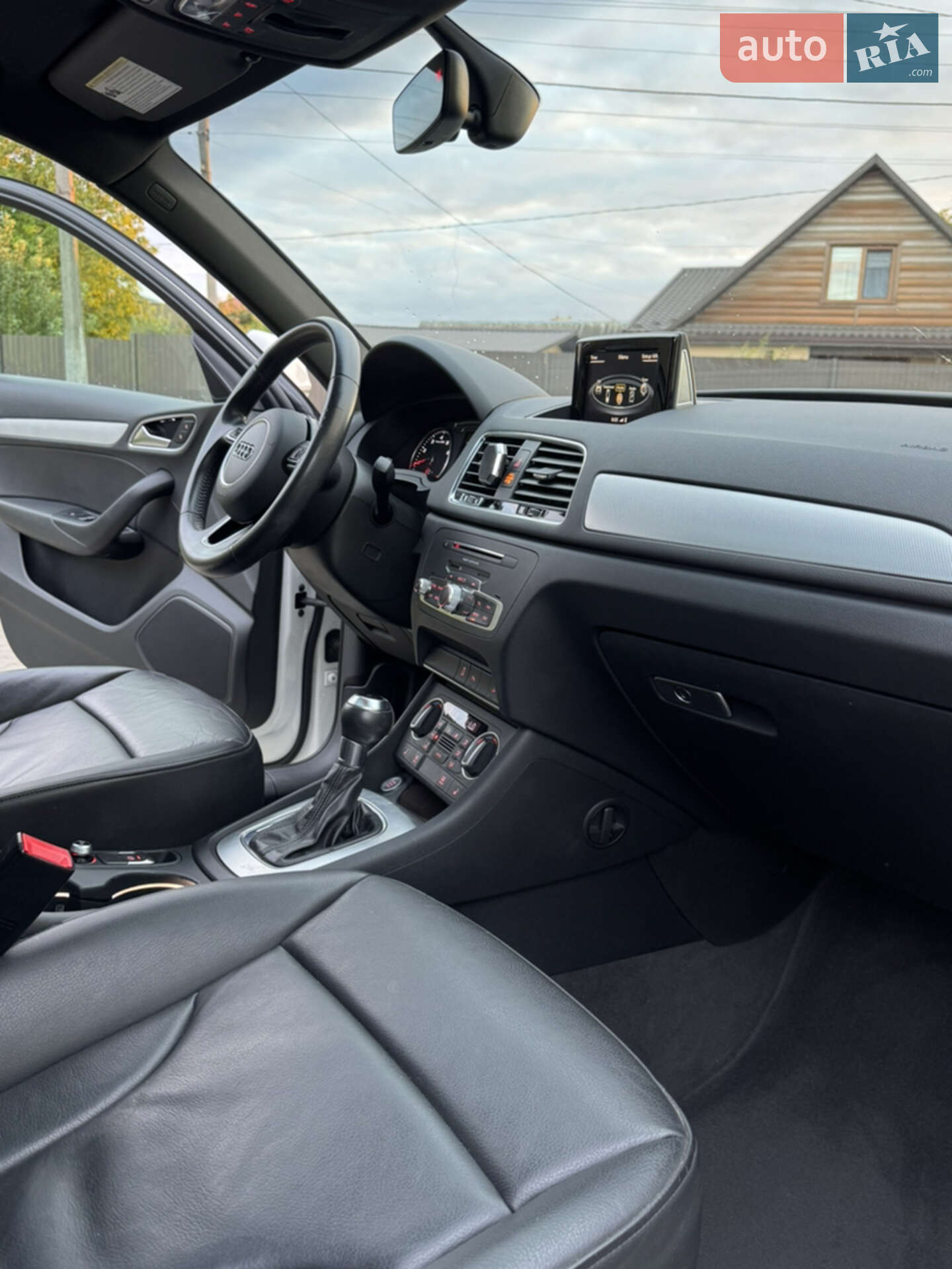 Audi Q3 2018 VIN WA1BCCFS7JR029576 фото оголошення 26 з 36
