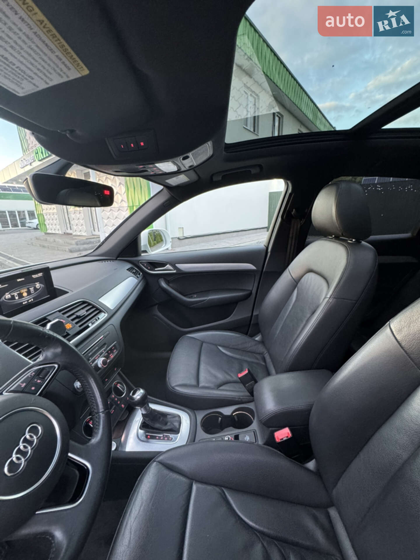 Audi Q3 2018 VIN WA1BCCFS7JR029576 фото оголошення 27 з 36