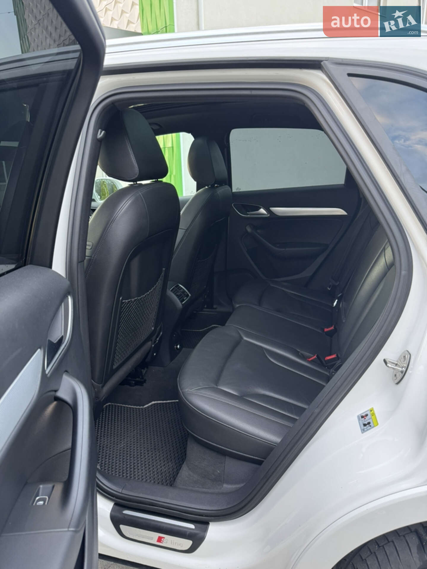 Audi Q3 2018 VIN WA1BCCFS7JR029576 фото оголошення 31 з 36