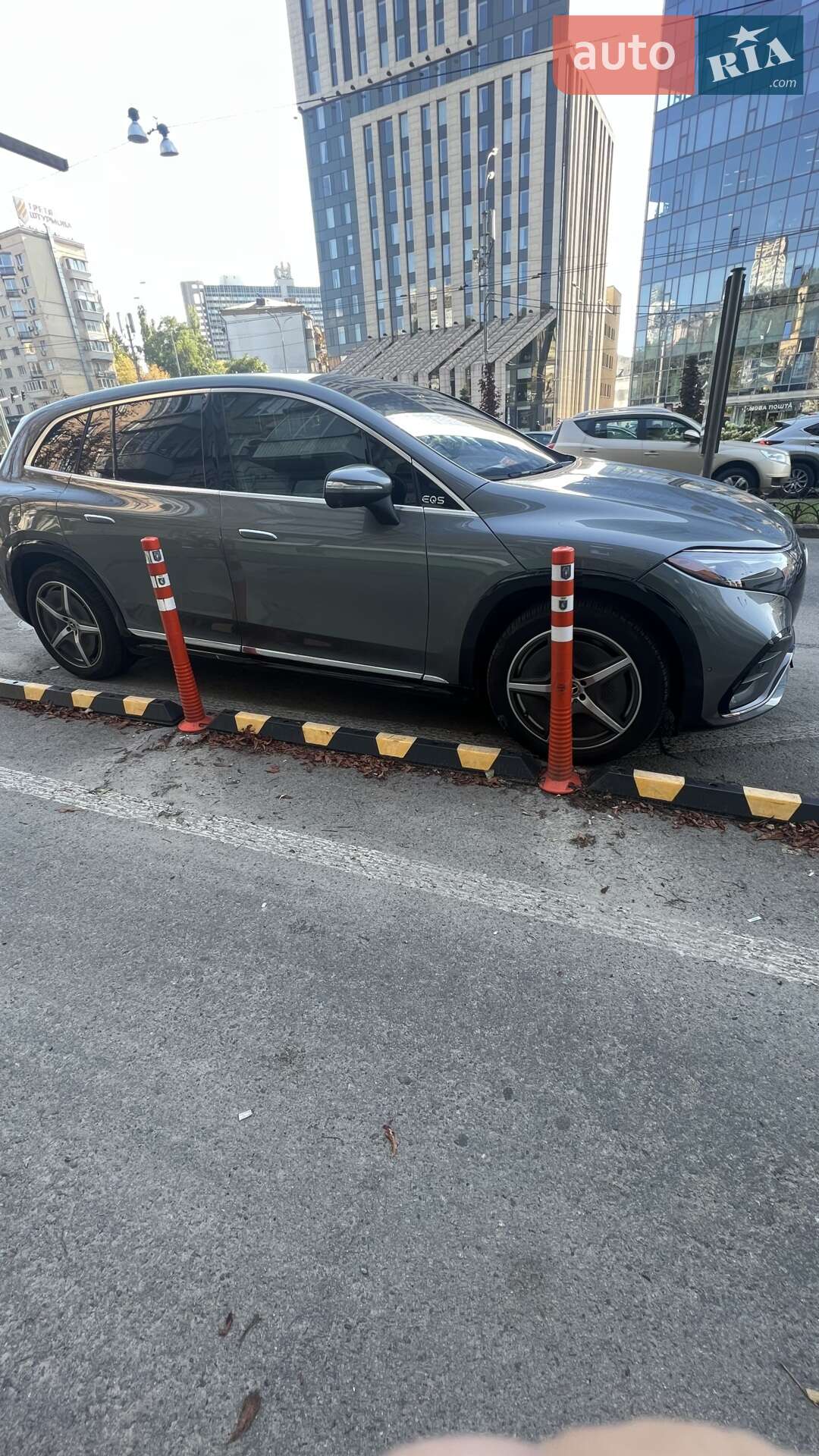 Mercedes-Benz EQS SUV 2023 VIN 4JGDM4EB6PA014752 фото оголошення 12 з 39