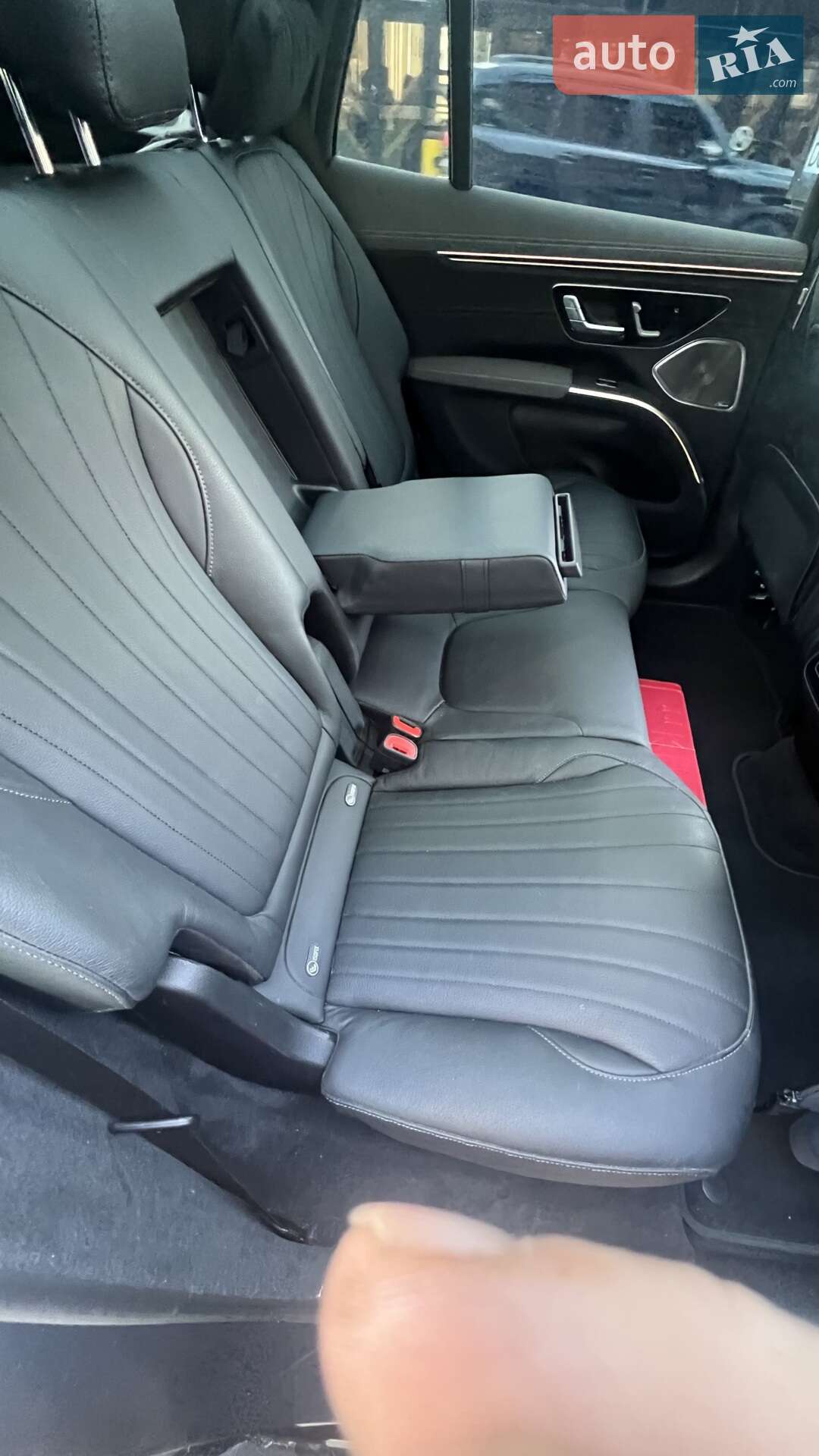 Mercedes-Benz EQS SUV 2023 VIN 4JGDM4EB6PA014752 фото оголошення 13 з 39