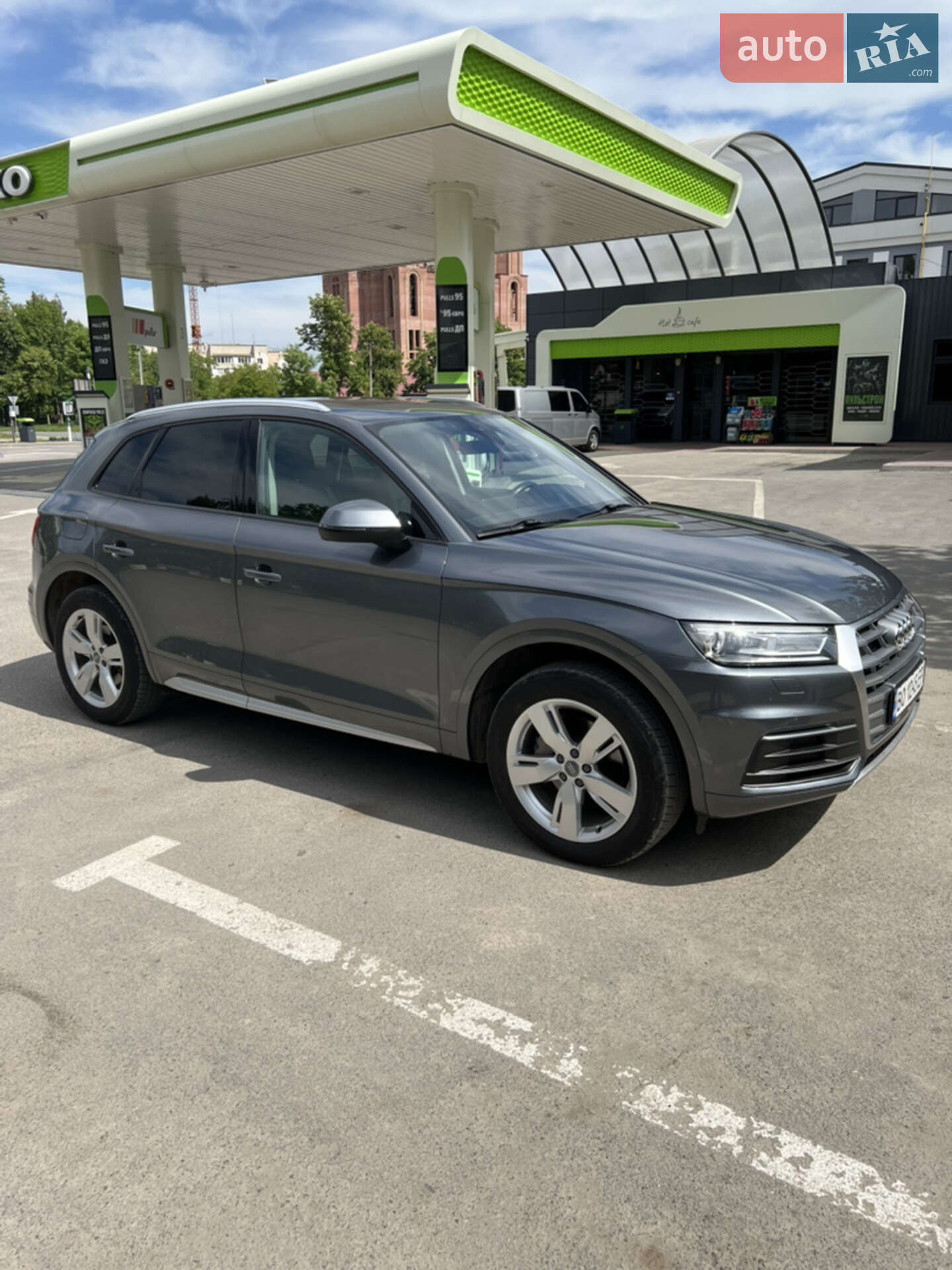 Audi Q5 2017 VIN WA1ANAFY6J2078470 фото оголошення 19 з 50