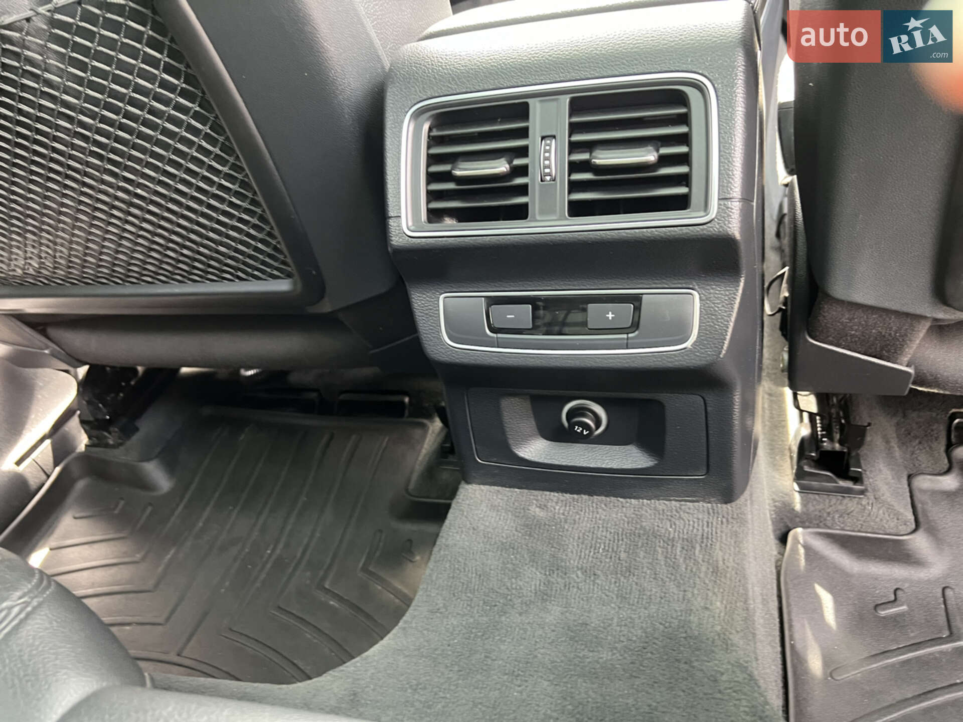 Audi Q5 2017 VIN WA1ANAFY6J2078470 фото оголошення 41 з 50