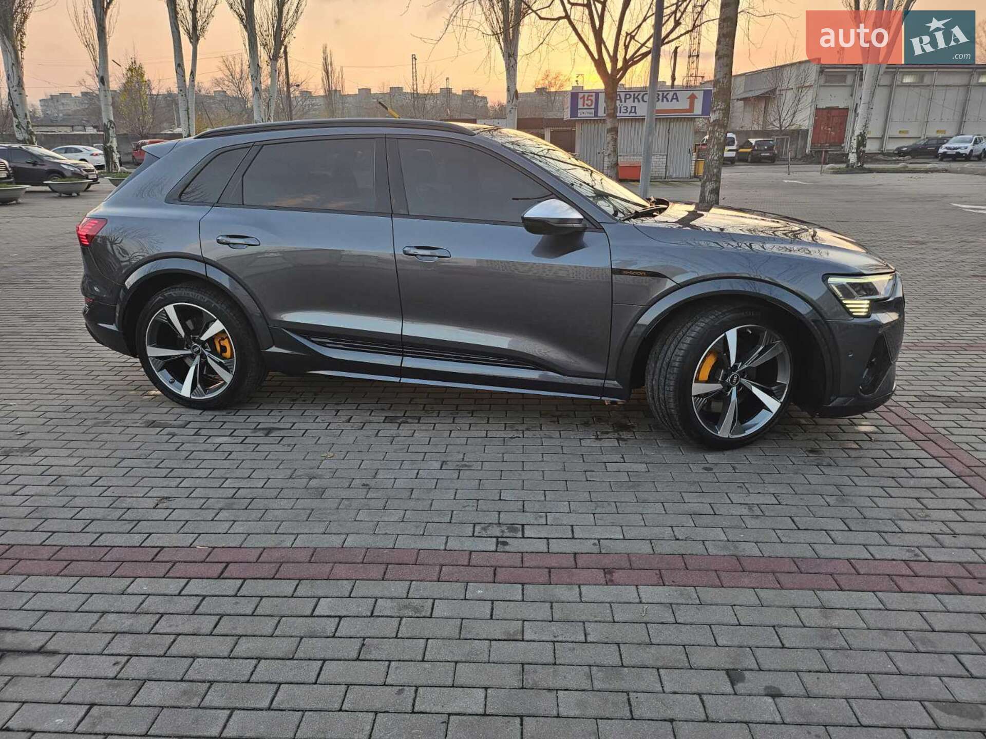 Audi e-tron S 2021 VIN WAUZZZGE5NB017694 фото оголошення 4 з 17