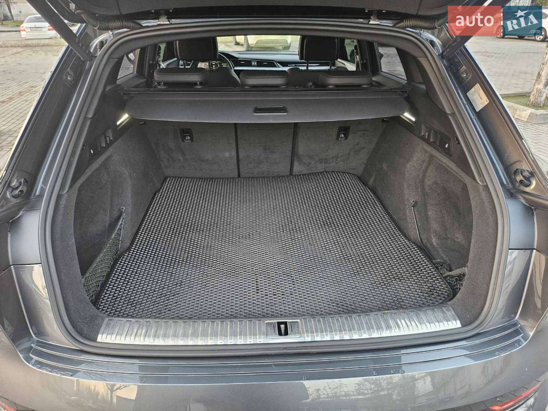 Audi e-tron S 2021 VIN WAUZZZGE5NB017694 фото оголошення 12 з 17