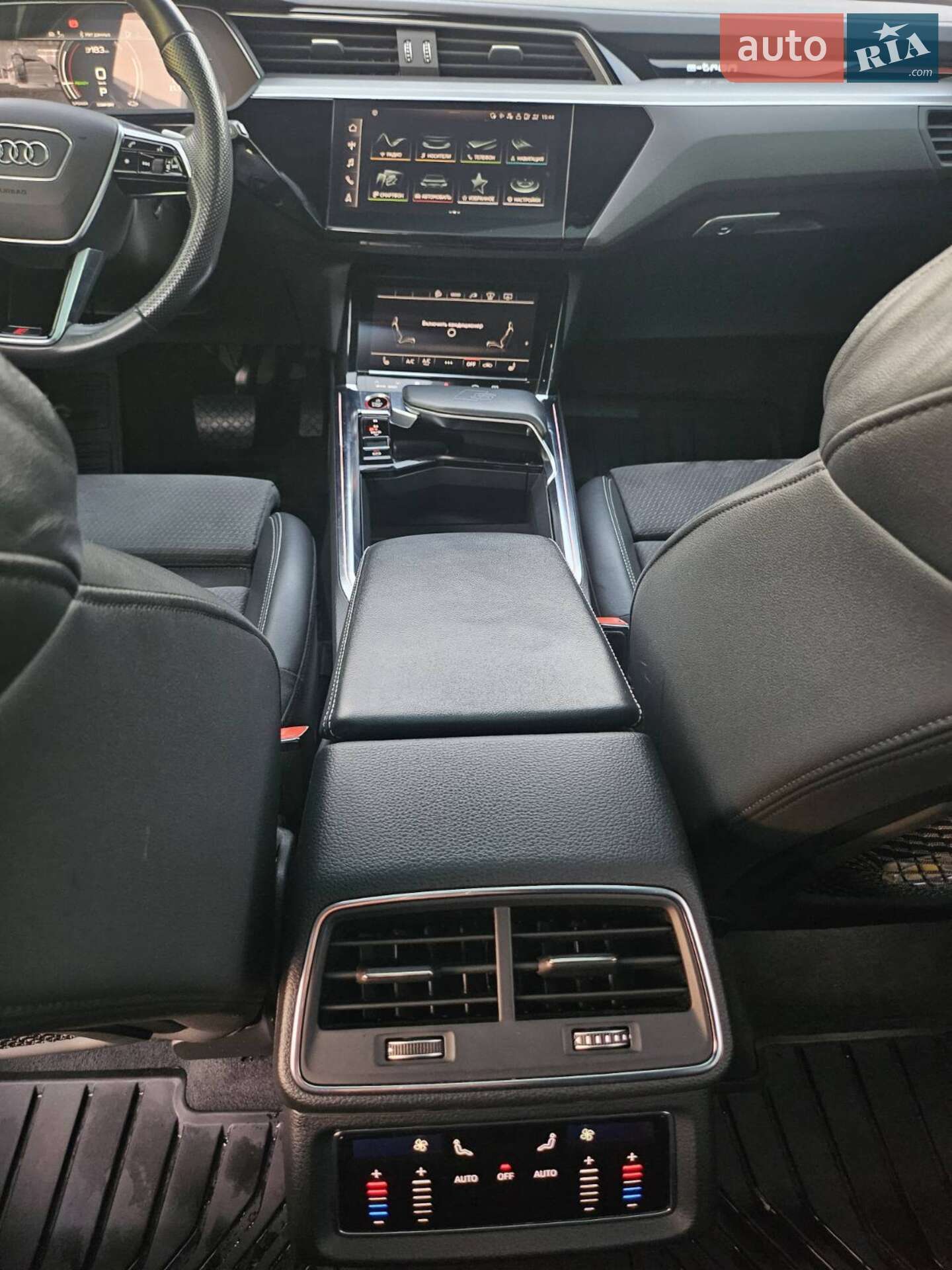 Audi e-tron S 2021 VIN WAUZZZGE5NB017694 фото оголошення 13 з 17