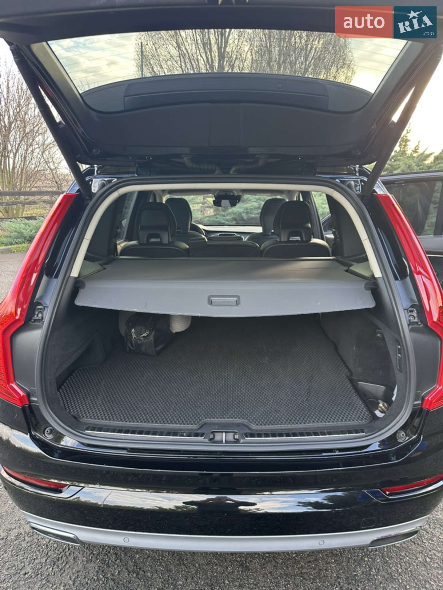 Volvo Xc90 2018 VIN YV1LC68UCK1463815 фото оголошення 28 з 39