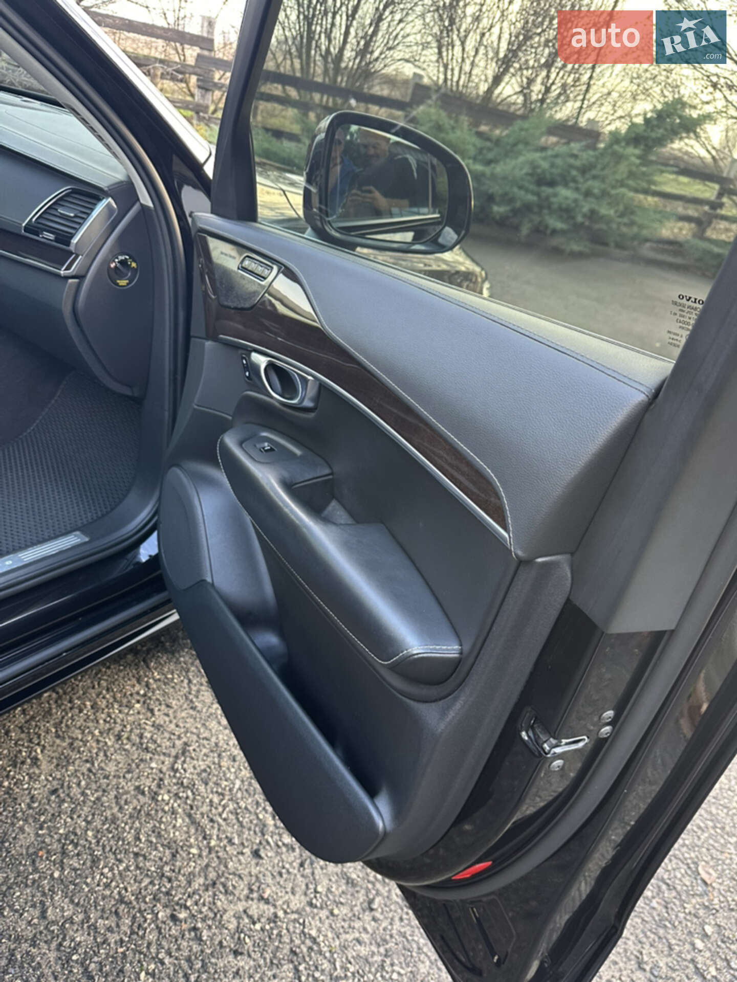 Volvo Xc90 2018 VIN YV1LC68UCK1463815 фото оголошення 31 з 39