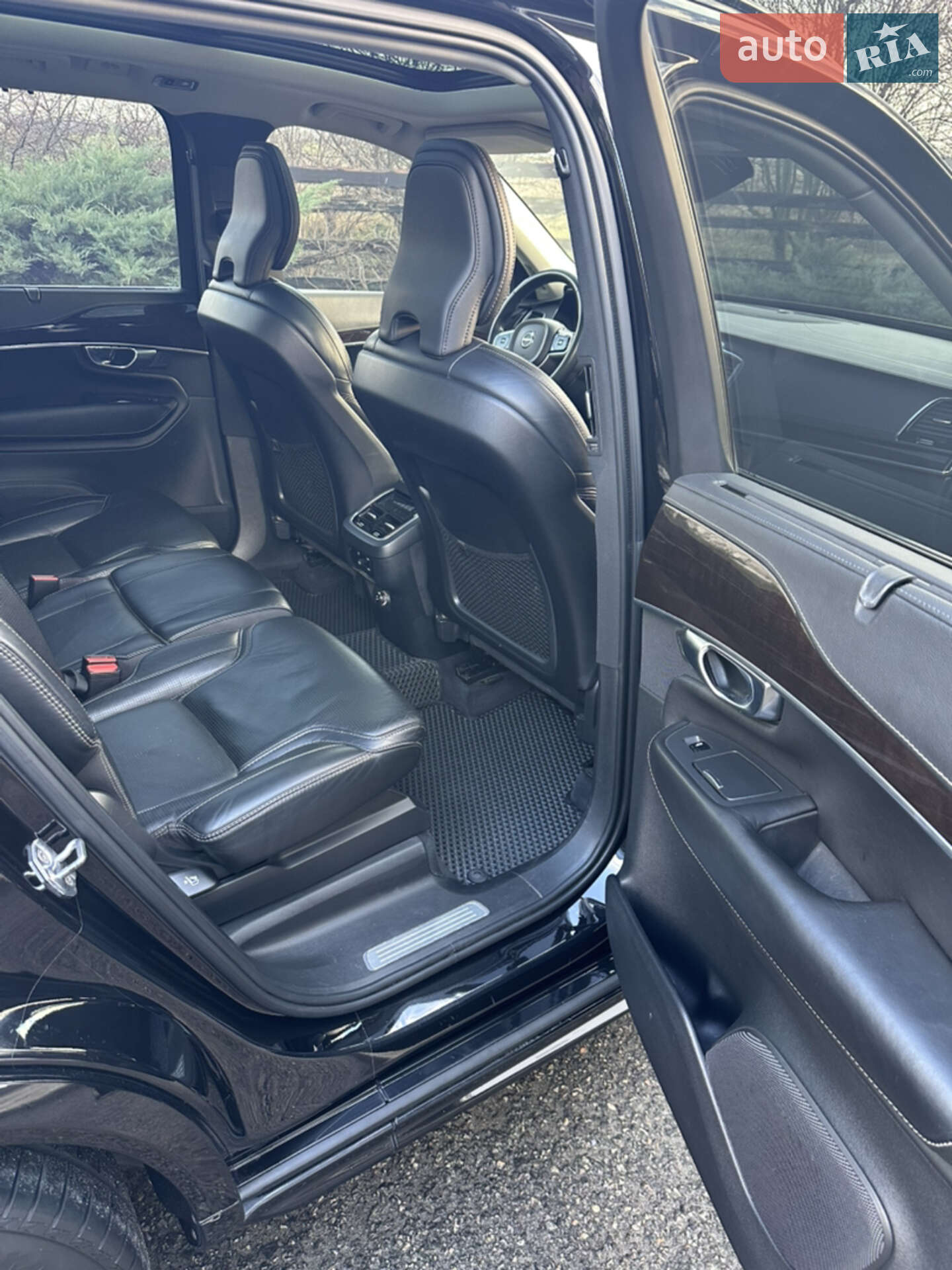 Volvo Xc90 2018 VIN YV1LC68UCK1463815 фото оголошення 33 з 39