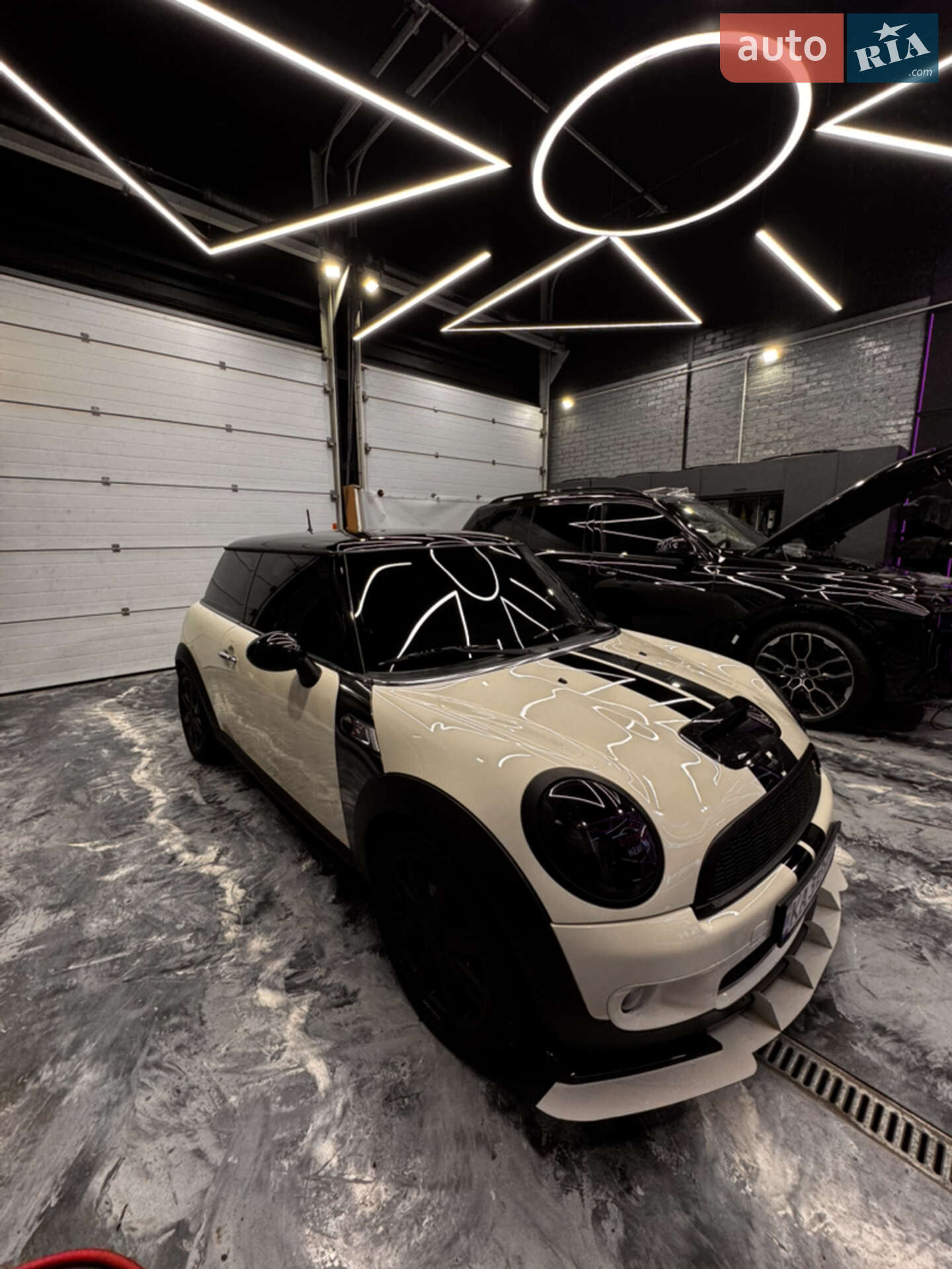 MINI Cooper 2007 VIN WMWMF71090TU85242 фото оголошення 2 з 7