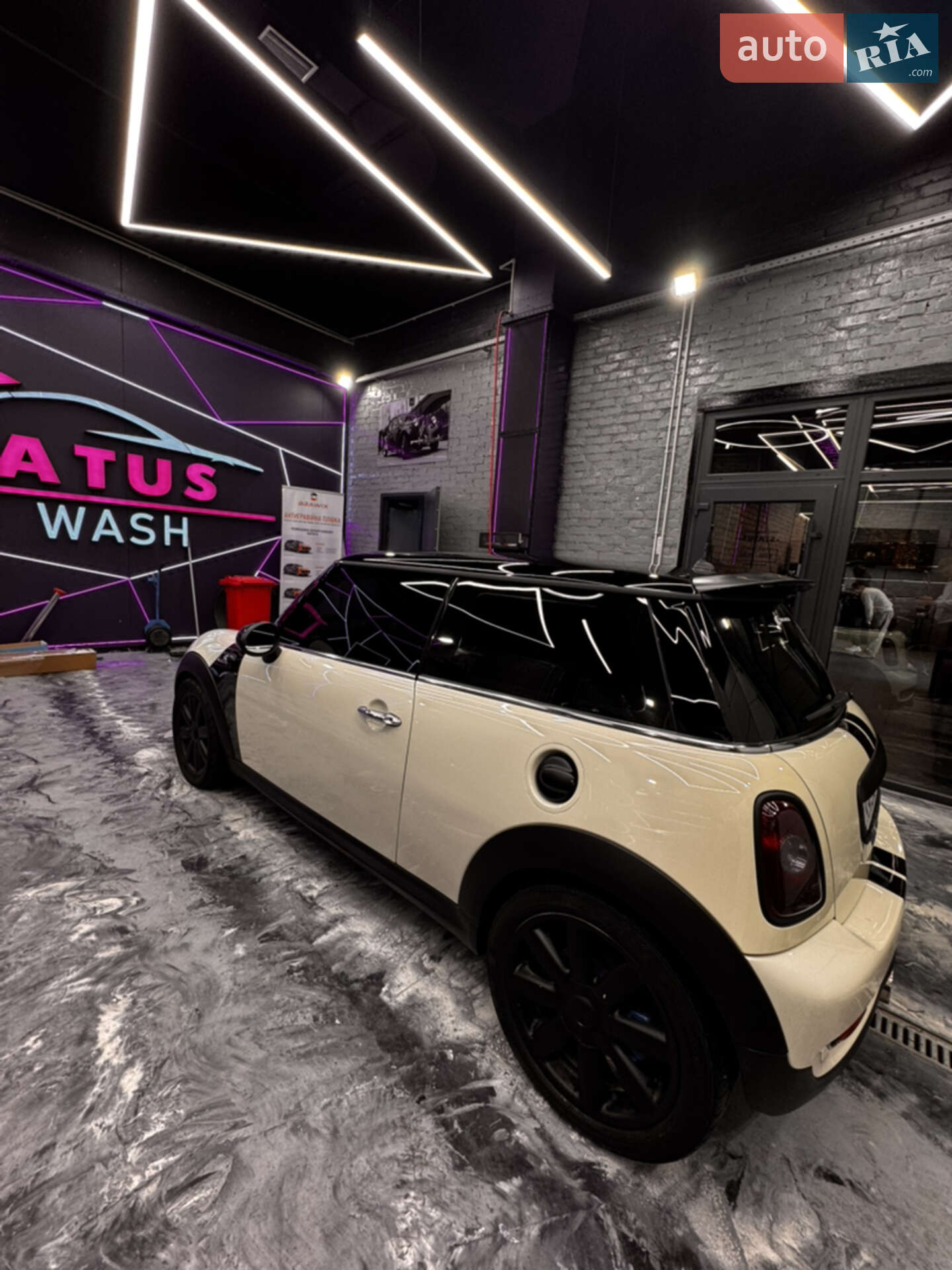 MINI Cooper 2007 VIN WMWMF71090TU85242 фото оголошення 4 з 7