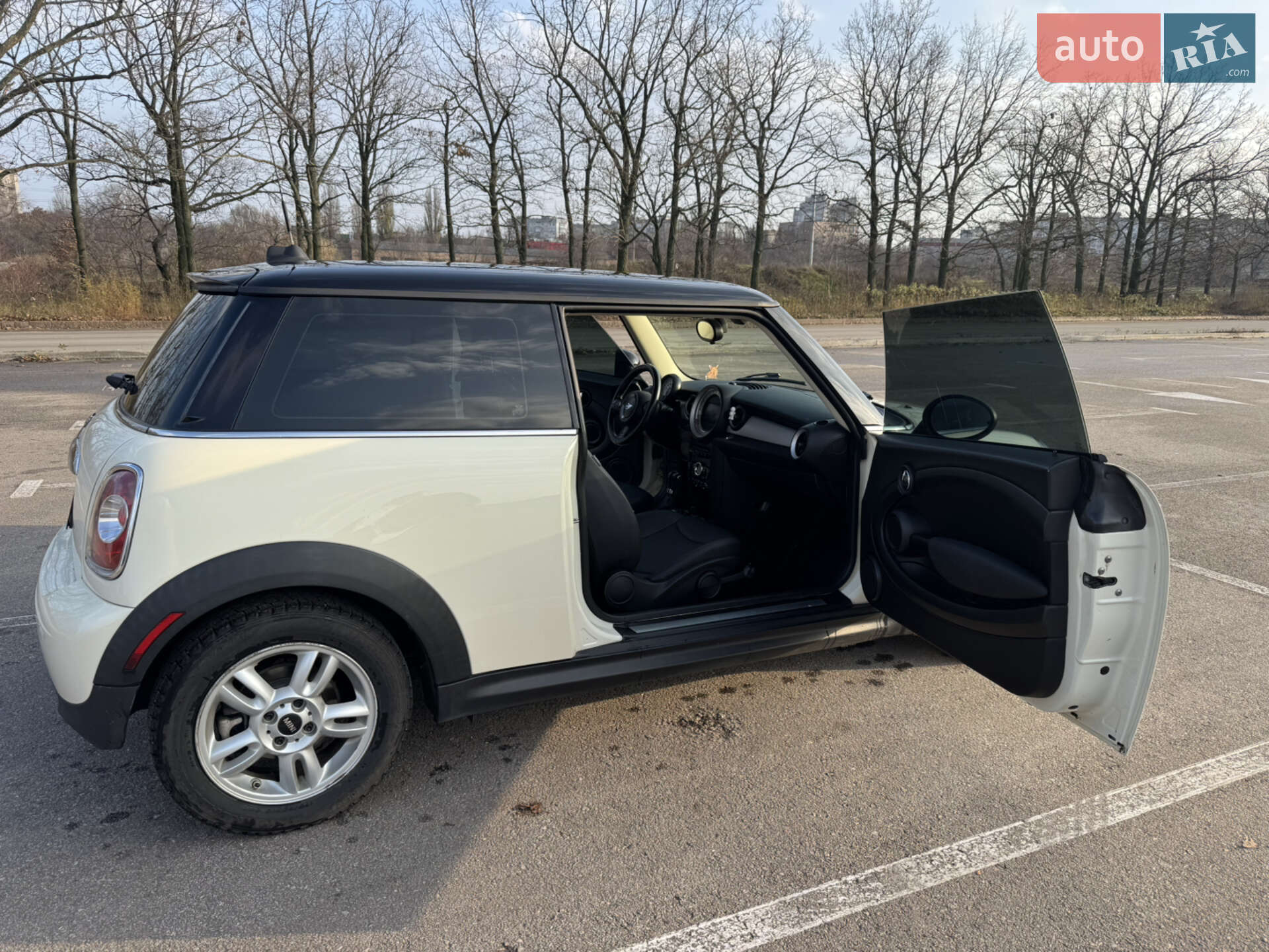 Mini Cooper 2012 VIN WMWSU3C55DT679271 фото оголошення 6 з 15