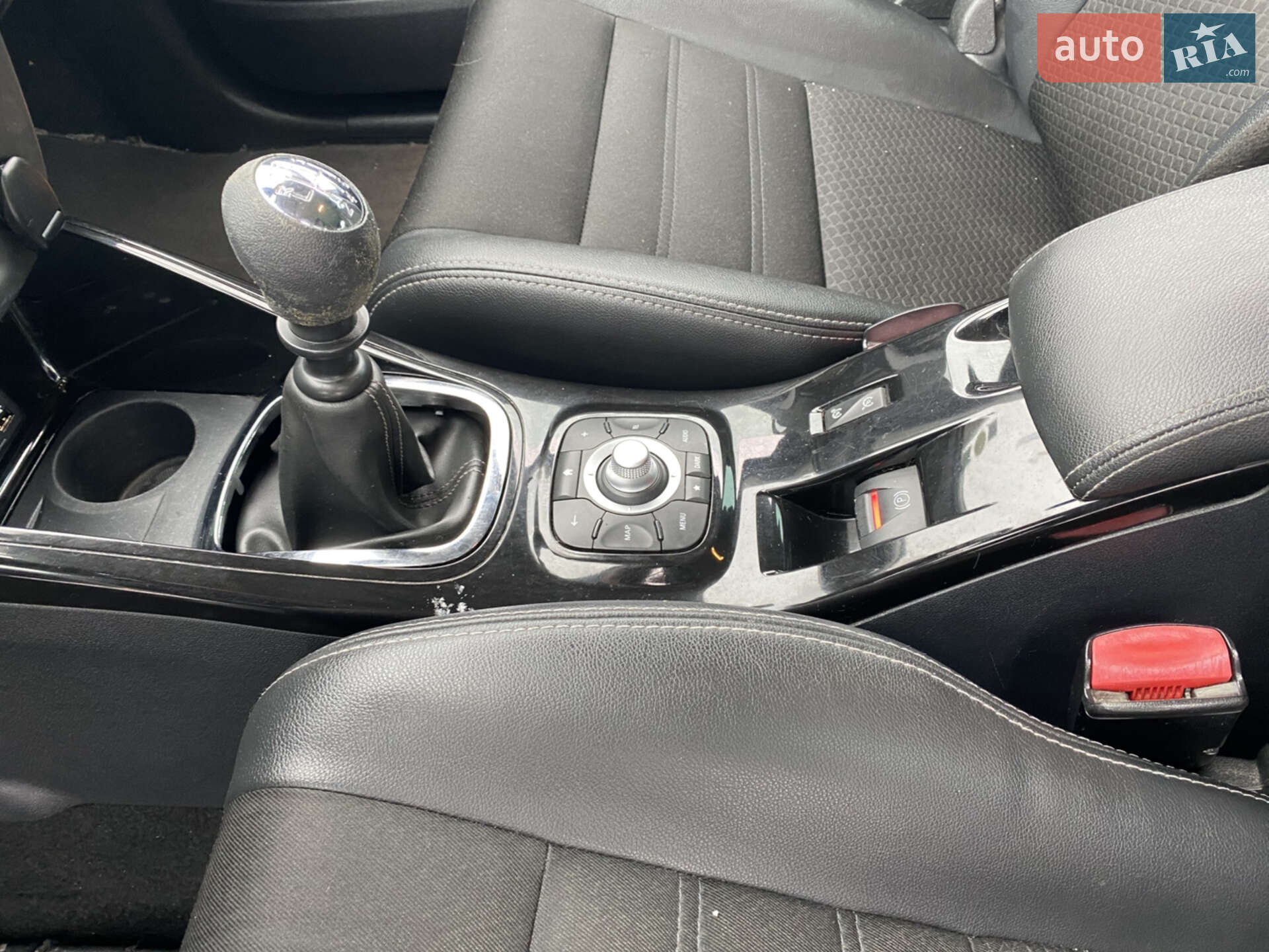 Renault Megane 2014 VIN VF1KZNA0650217843 фото оголошення 6 з 18