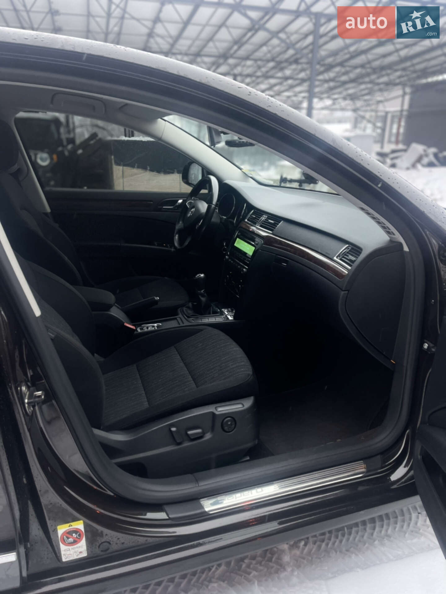 Skoda Superb 2014 VIN TMBAB43T9EB300904 фото оголошення 5 з 28