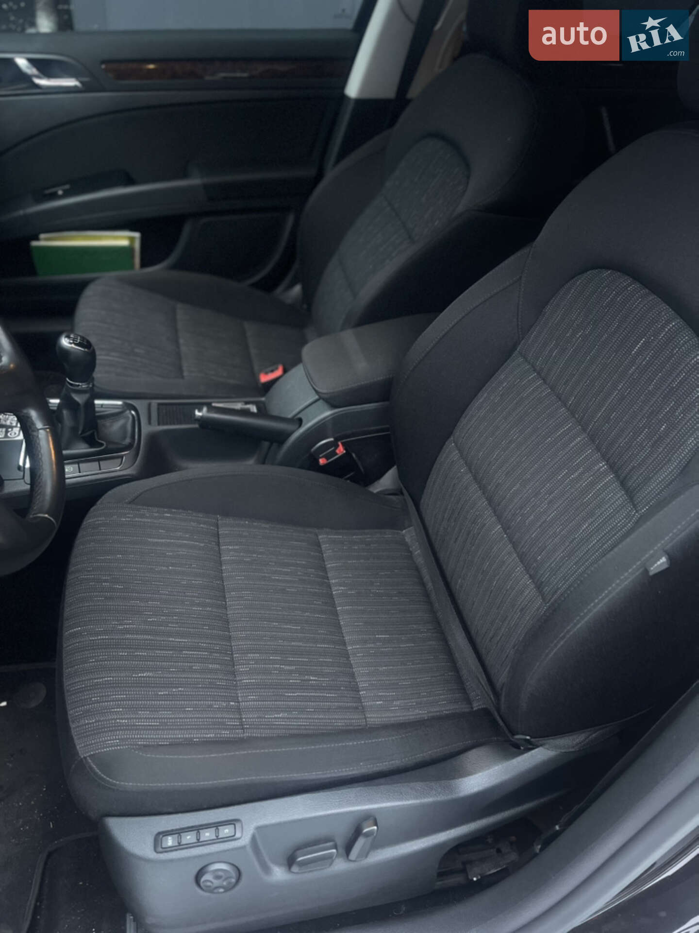 Skoda Superb 2014 VIN TMBAB43T9EB300904 фото оголошення 11 з 28