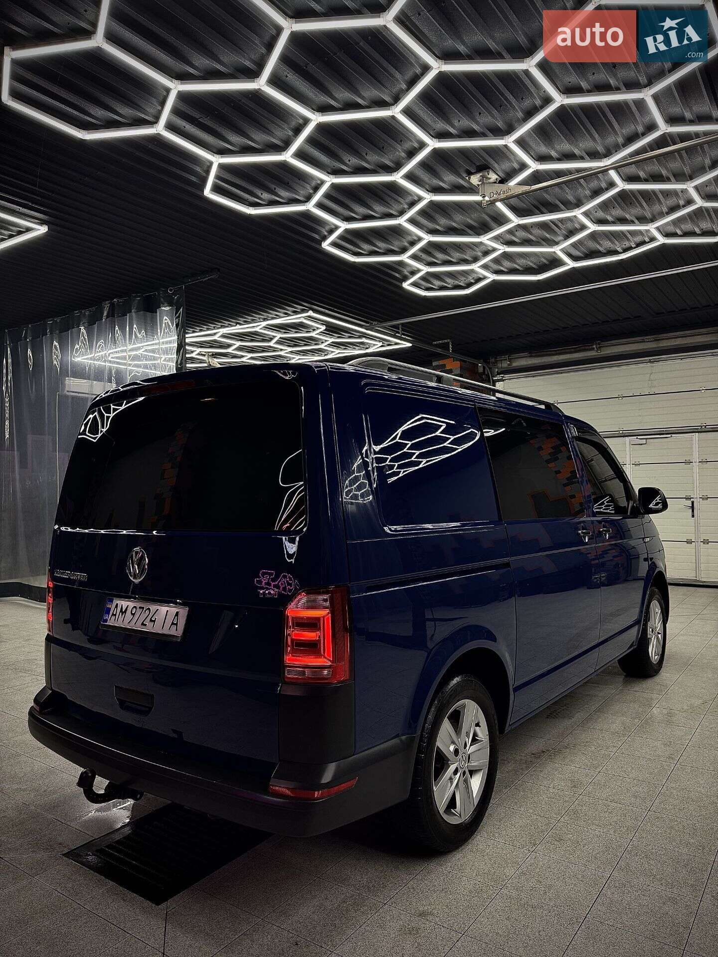 Volkswagen Transporter 2018 VIN WV1ZZZ7HZJH108528 фото оголошення 7 з 22