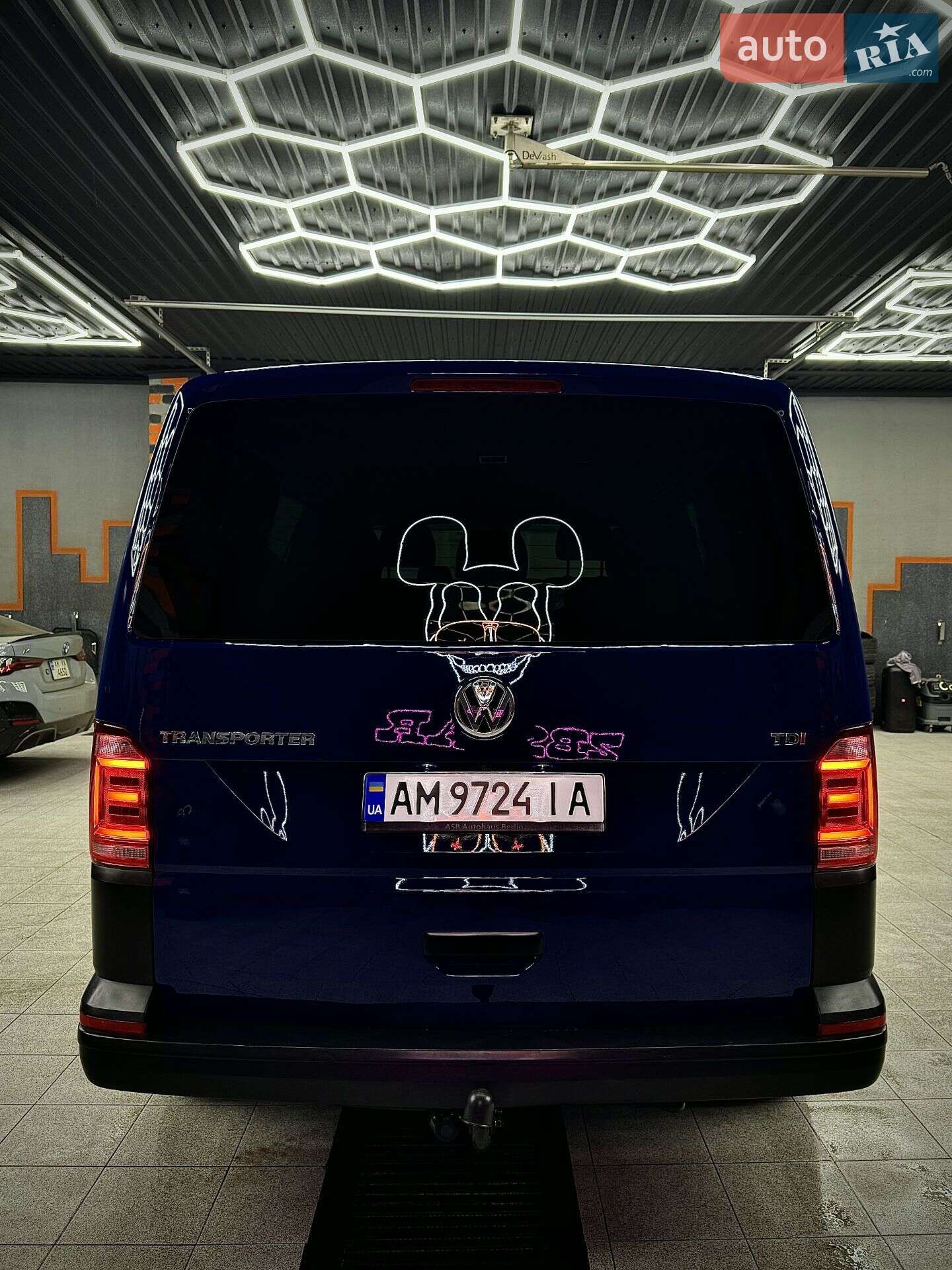 Volkswagen Transporter 2018 VIN WV1ZZZ7HZJH108528 фото оголошення 8 з 22