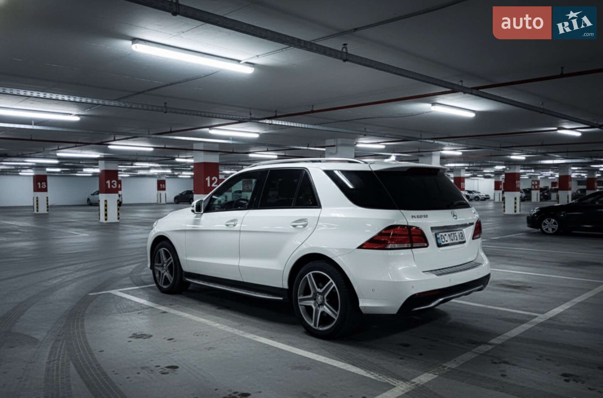 Mercedes-Benz GLE-Class 2016 VIN 4JGDA2EB8GA734549 фото оголошення 4 з 17