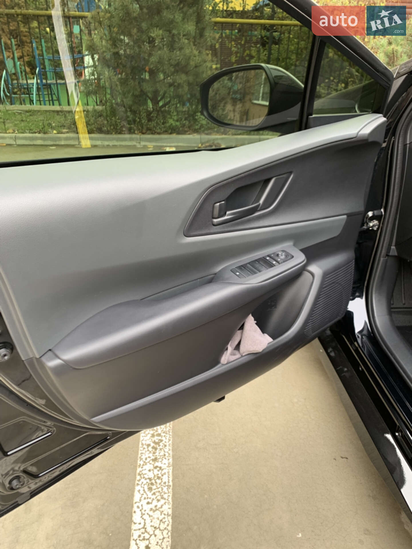 Toyota Prius 2024 VIN JTDACAAU9R3040494 фото оголошення 11 з 32