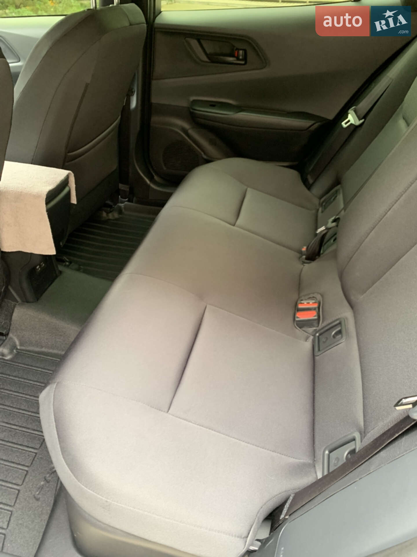 Toyota Prius 2024 VIN JTDACAAU9R3040494 фото оголошення 18 з 32
