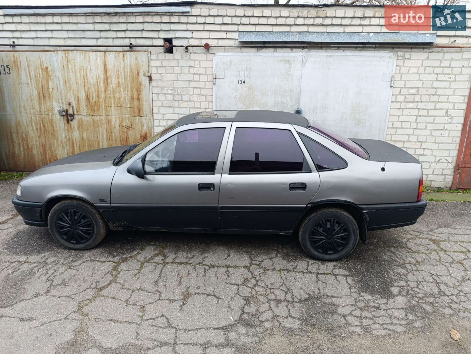 Opel Vectra 1992 VIN W0L000087N1273778 фото оголошення 4 з 19