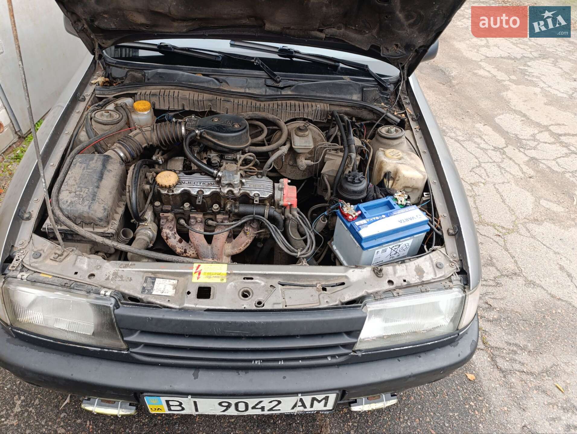 Opel Vectra 1992 VIN W0L000087N1273778 фото оголошення 12 з 19