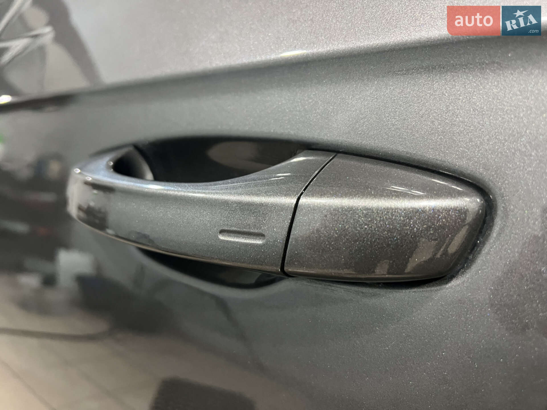 Volkswagen Touareg 2018 VIN WVGZZZCRZKD007099 фото оголошення 21 з 68